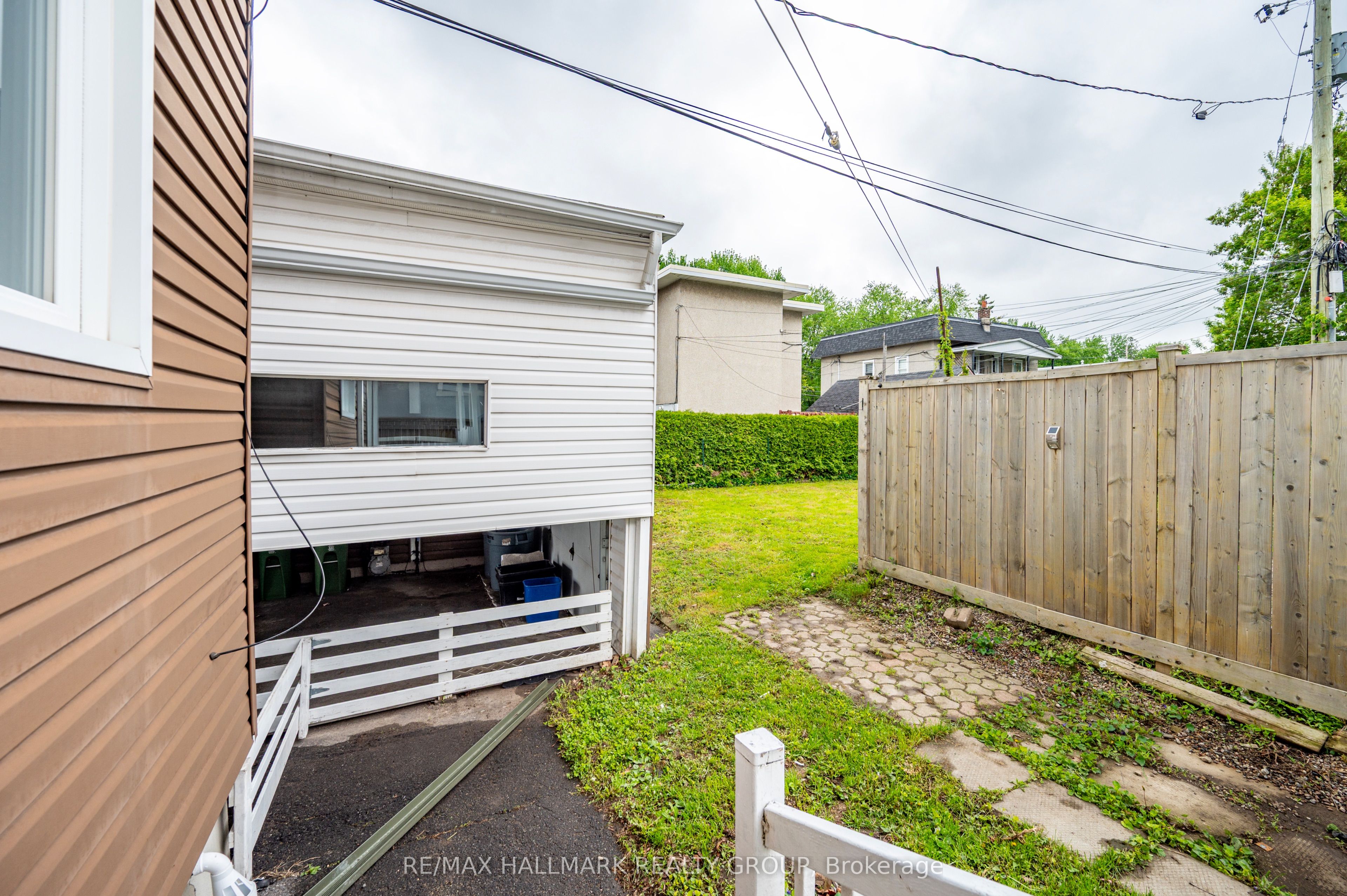 412 Montreal Road Property Photo 6
