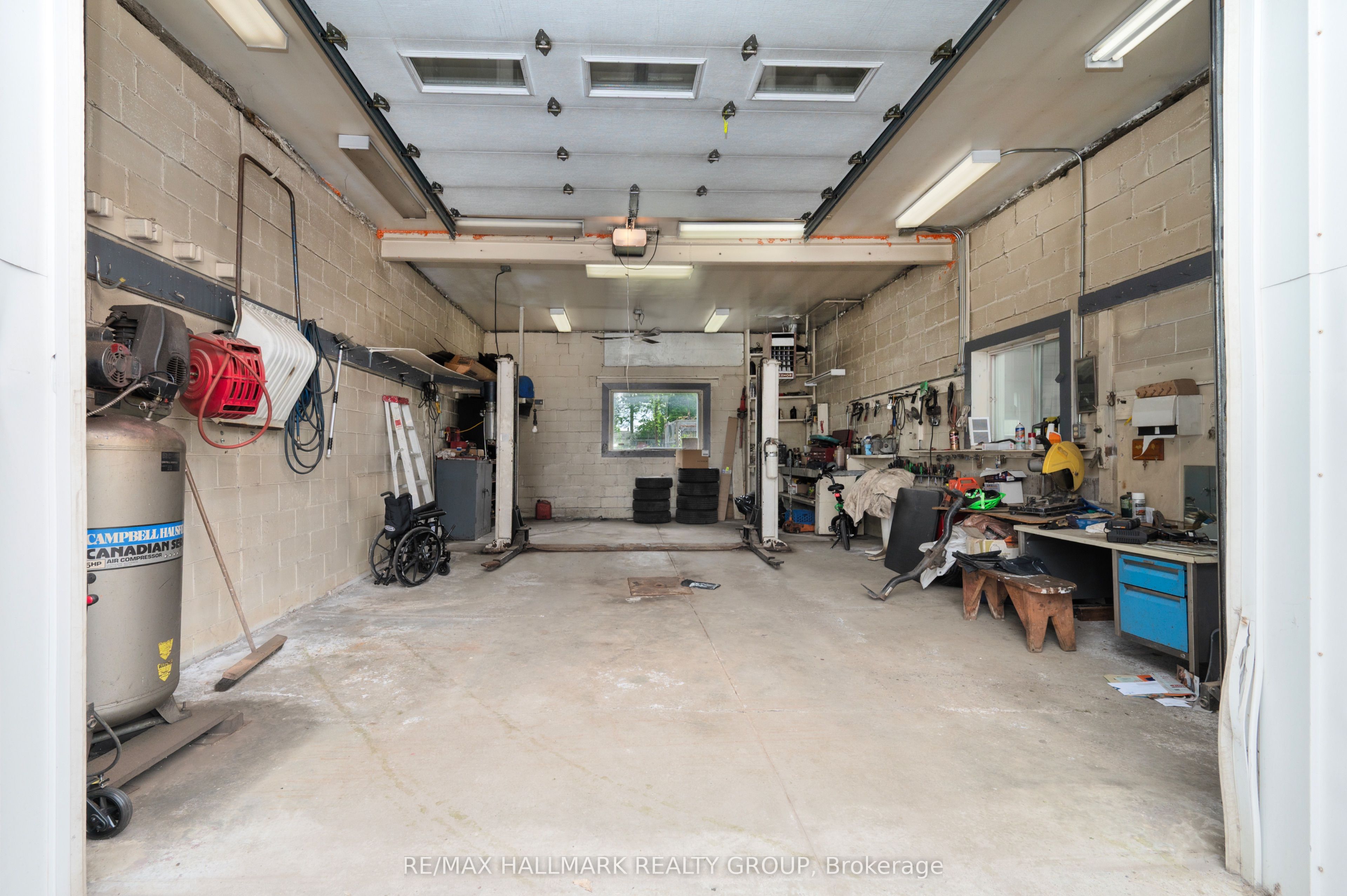 412 Montreal Road Property Photo 8