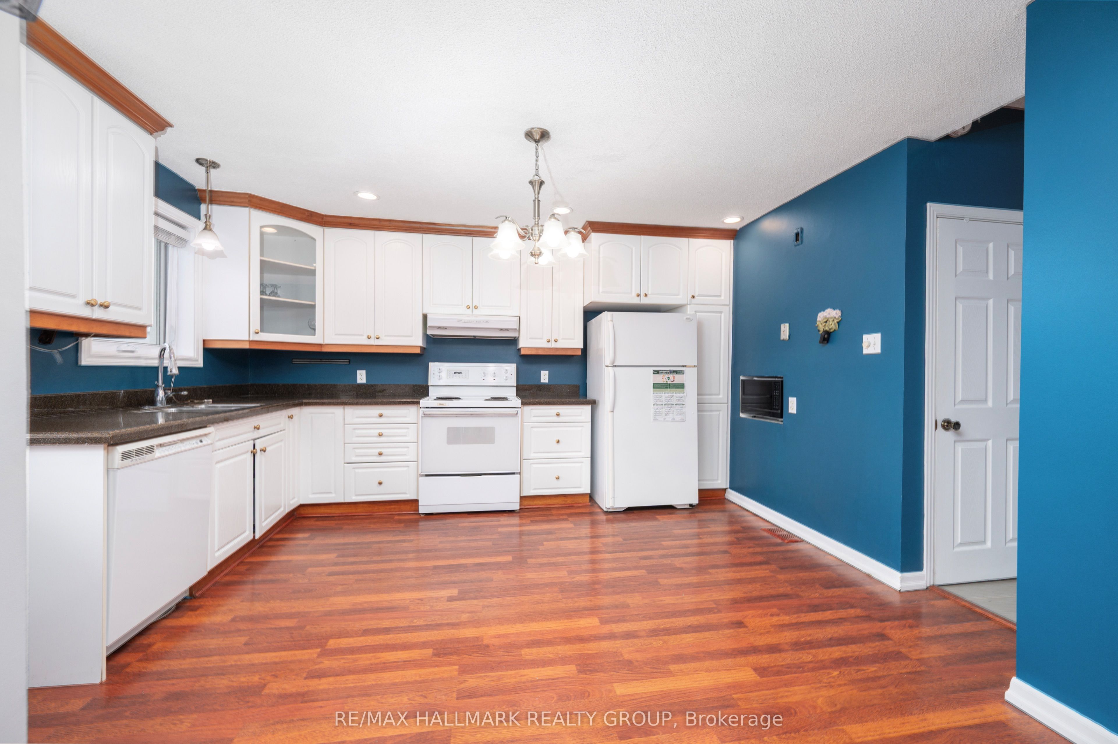 412 Montreal Road Property Photo 15