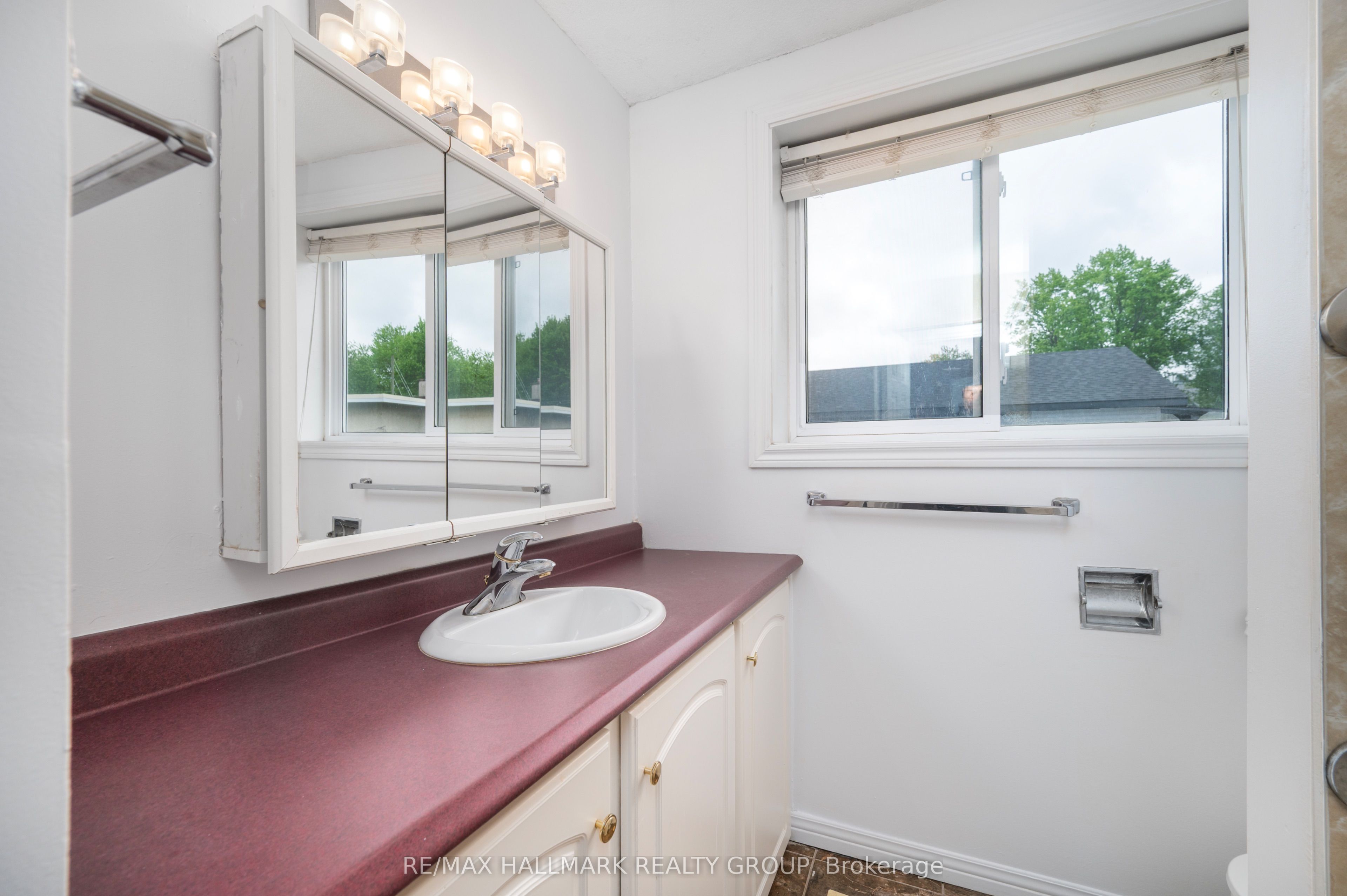 412 Montreal Road Property Photo 27