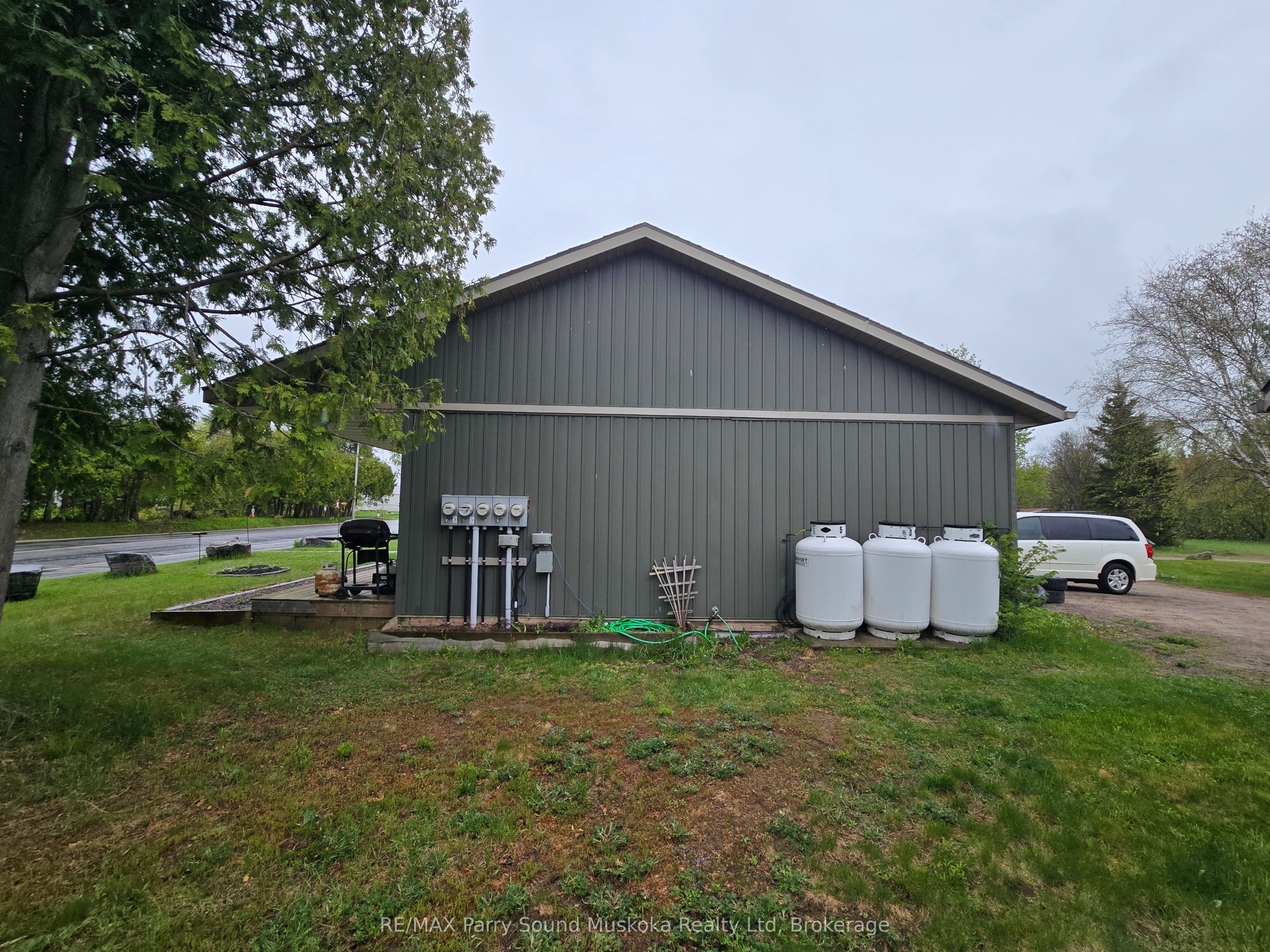 150 Main Street Property Photo 4