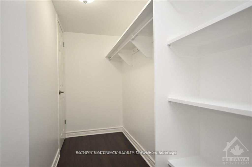 1238 Marenger Street 18 Property Photo 13
