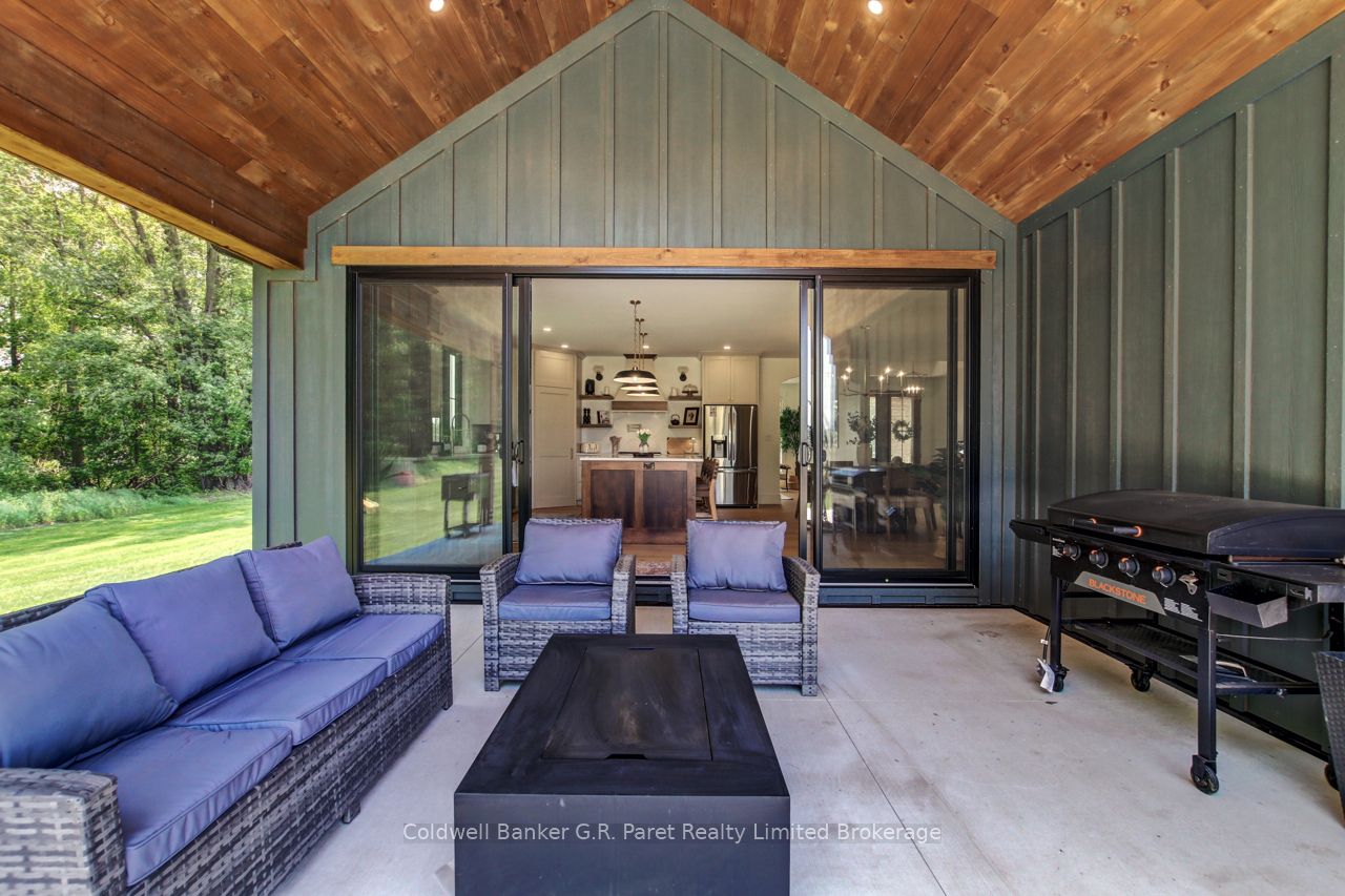 2521 Highway # 3 Highway Property Photo 17