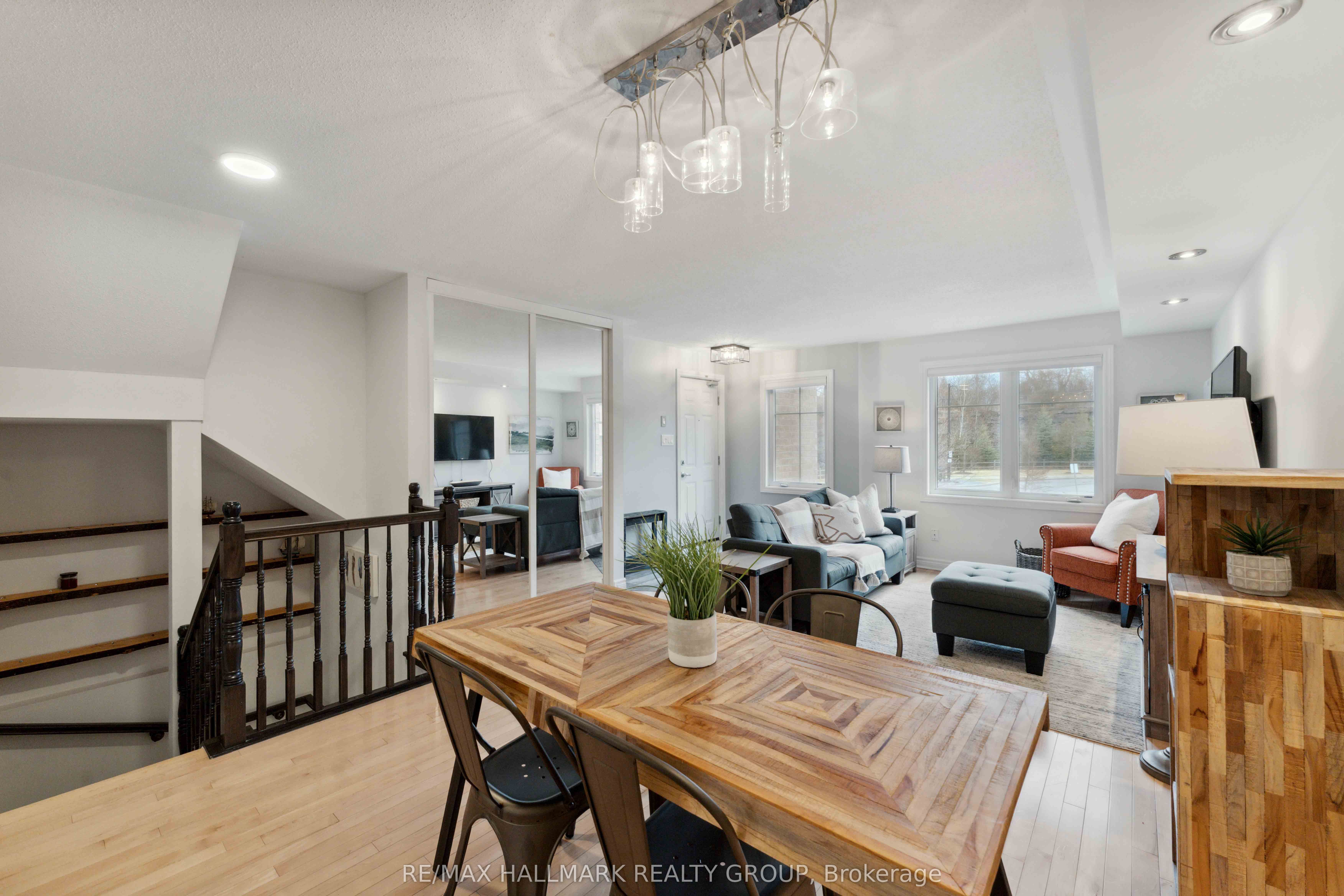 293a Titanium Private Property Photo 8