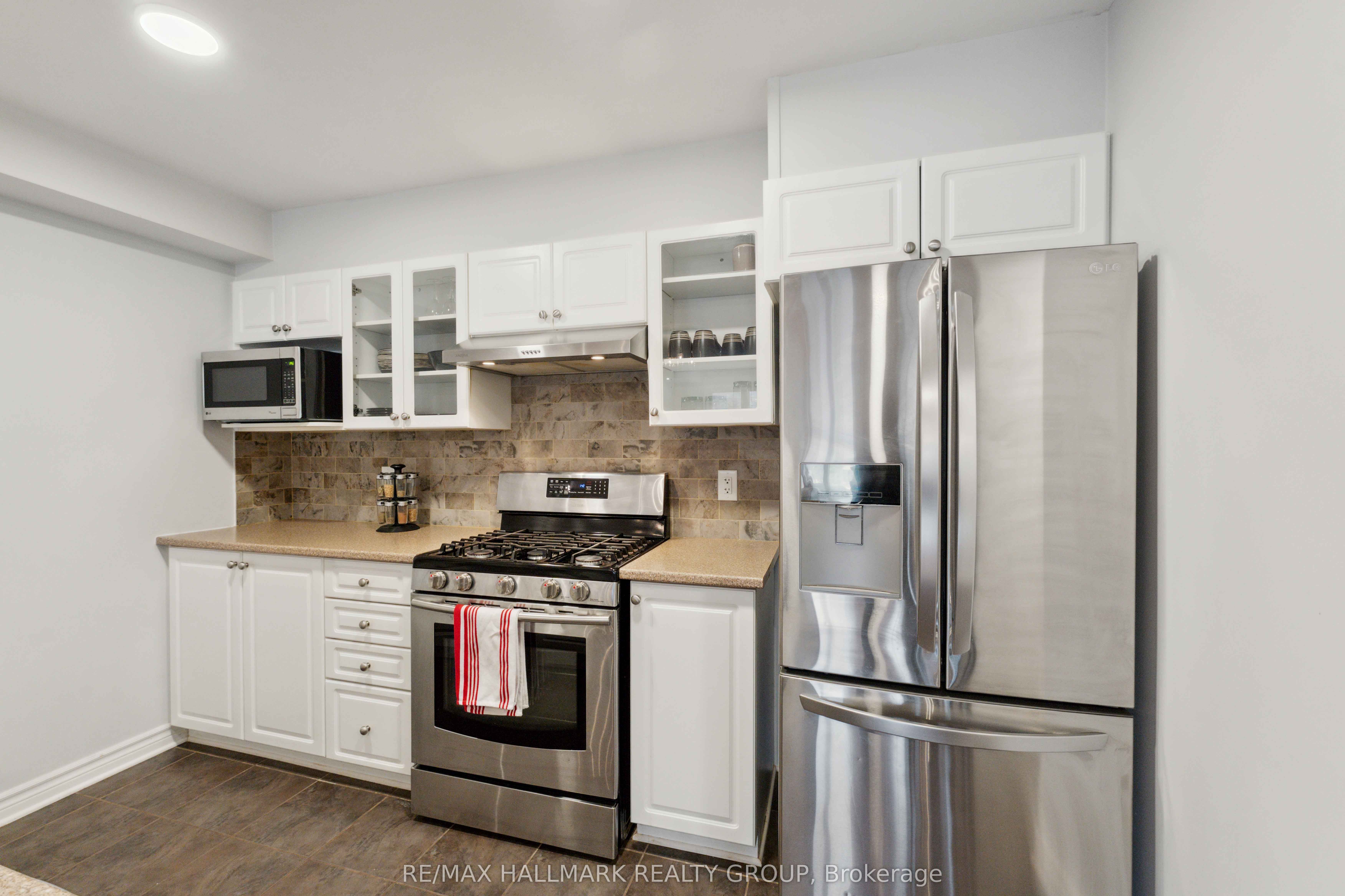293a Titanium Private Property Photo 11