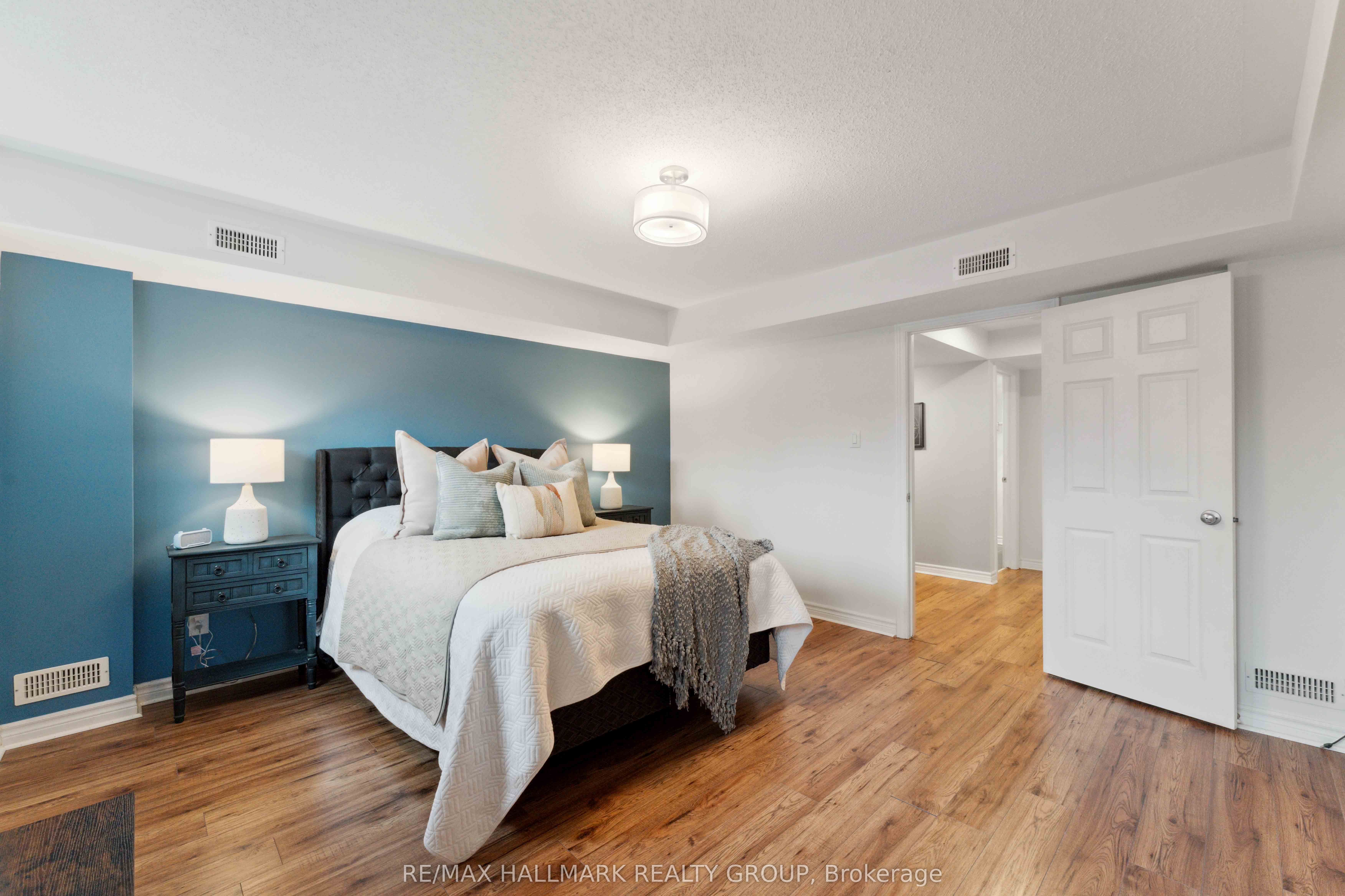 293a Titanium Private Property Photo 18