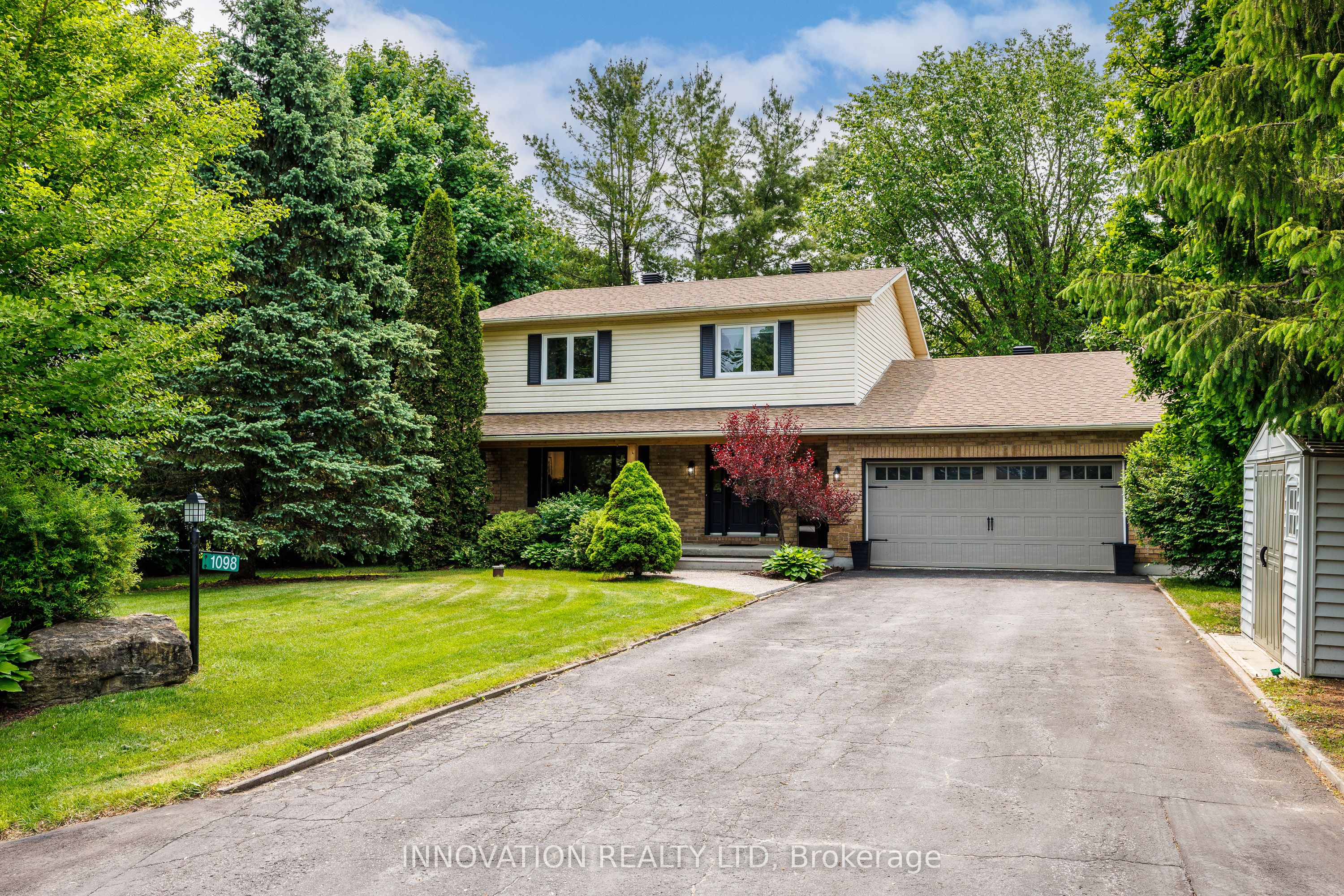 1098 Cindy Hill Crescent Property Photo 1