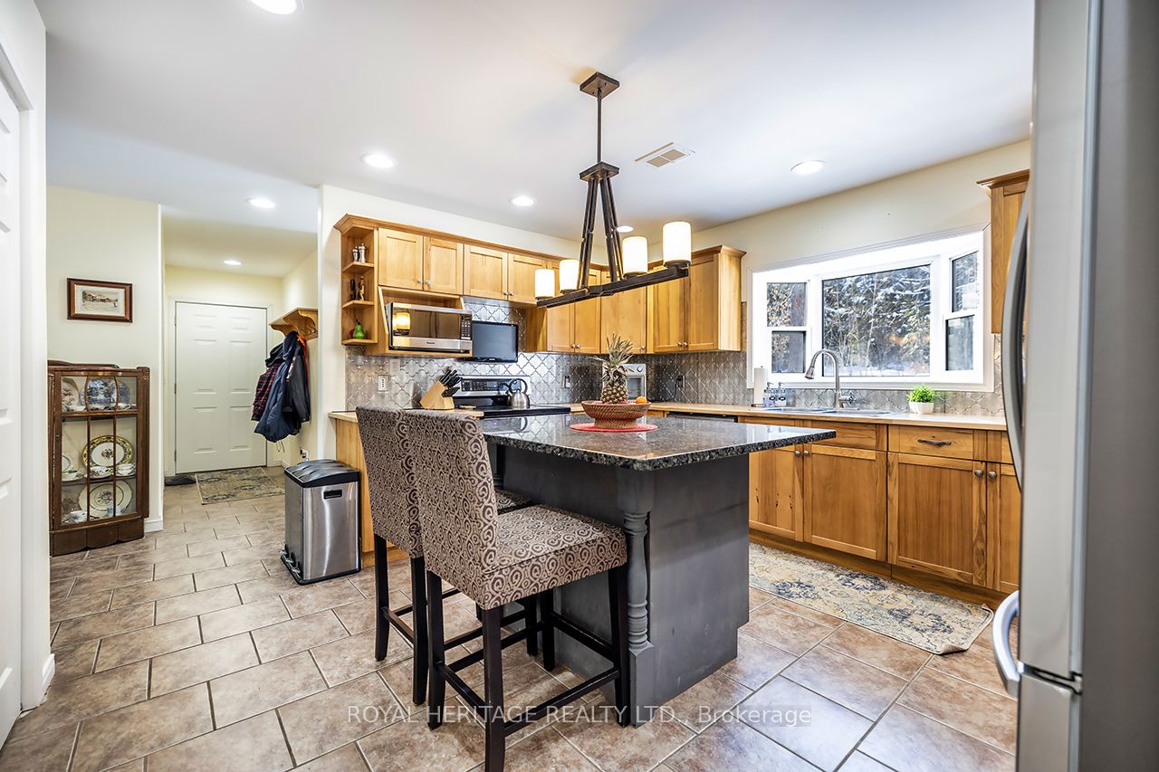 1030 Purbrook Road Property Photo 11