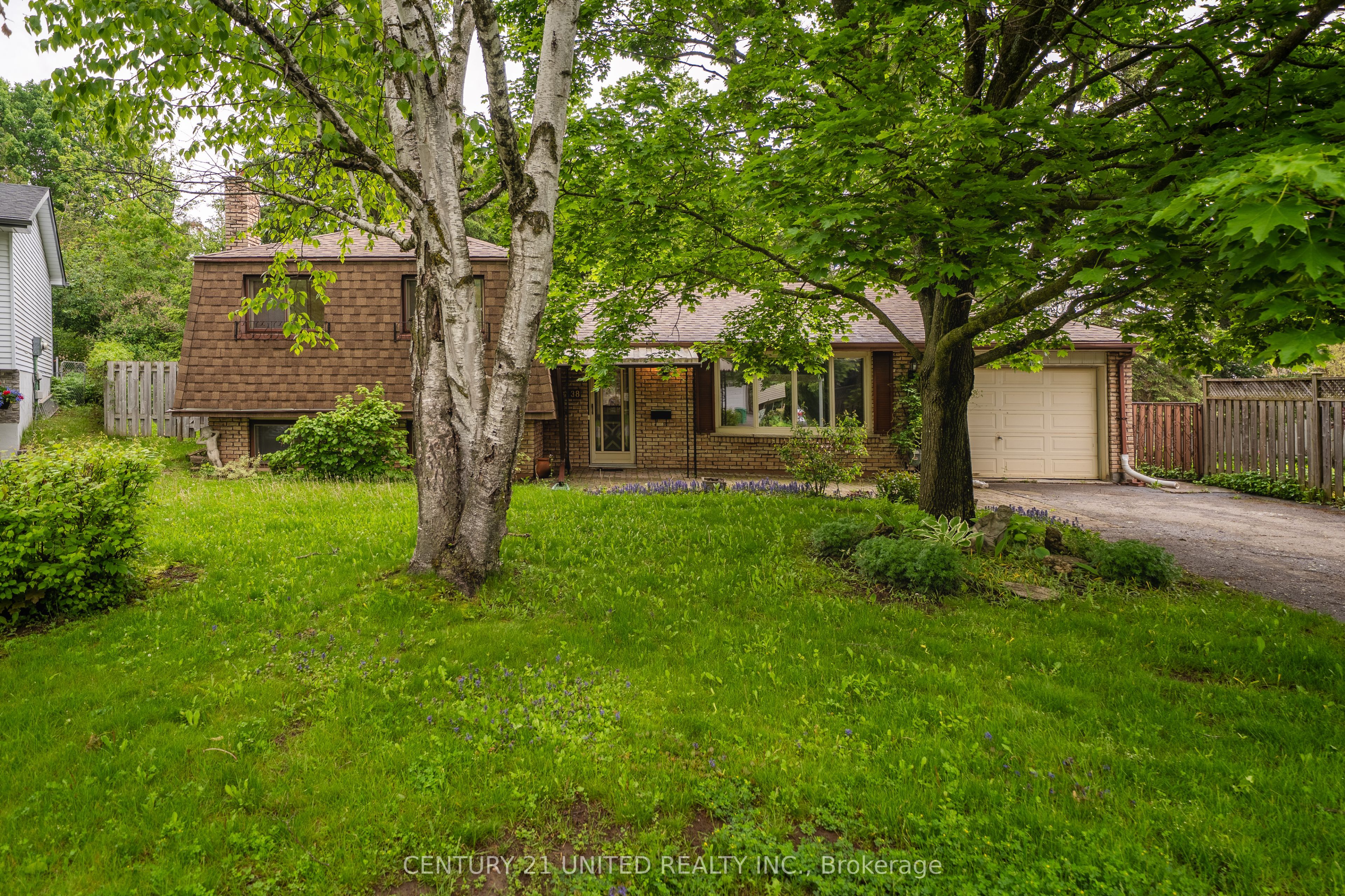 38 Parkview Drive Property Photo 1