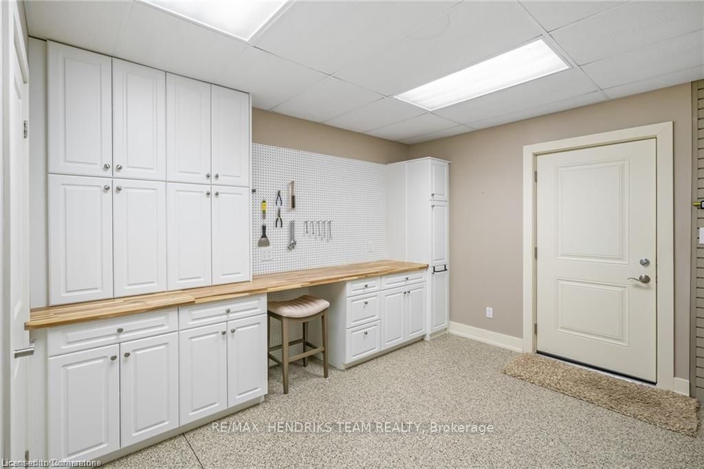 19 Lake Street 20 Property Photo 8