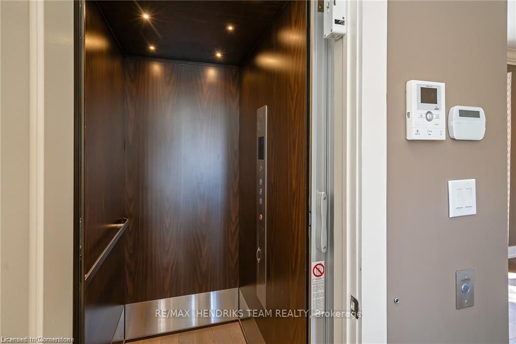 19 Lake Street 20 Property Photo 10