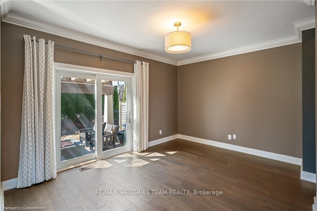 19 Lake Street 20 Property Photo 12