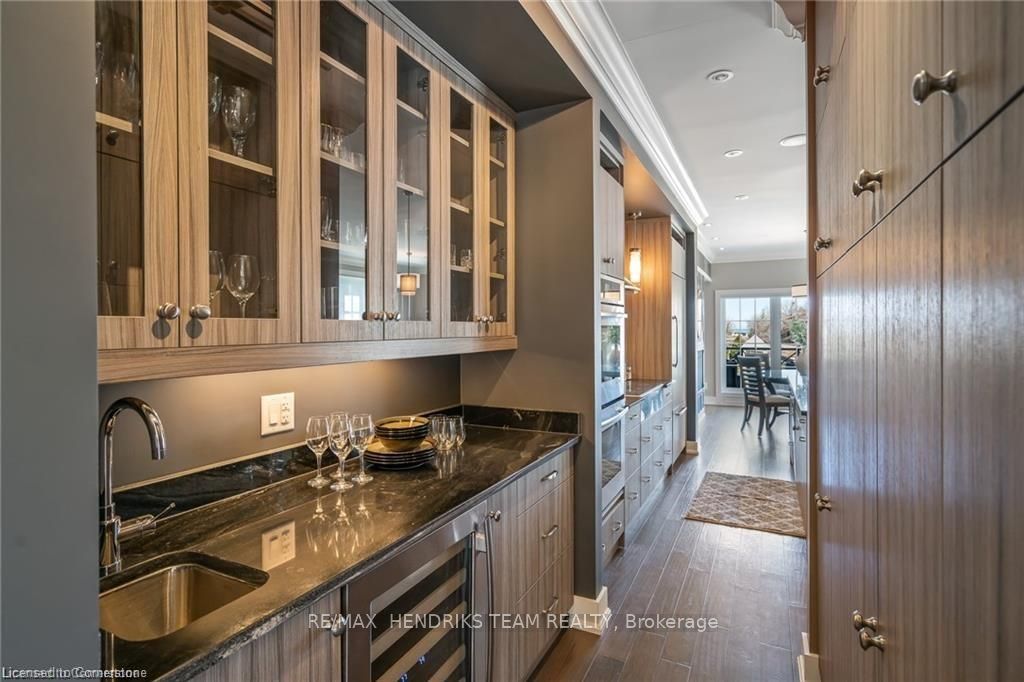 19 Lake Street 20 Property Photo 16
