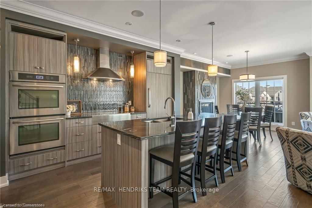 19 Lake Street 20 Property Photo 18