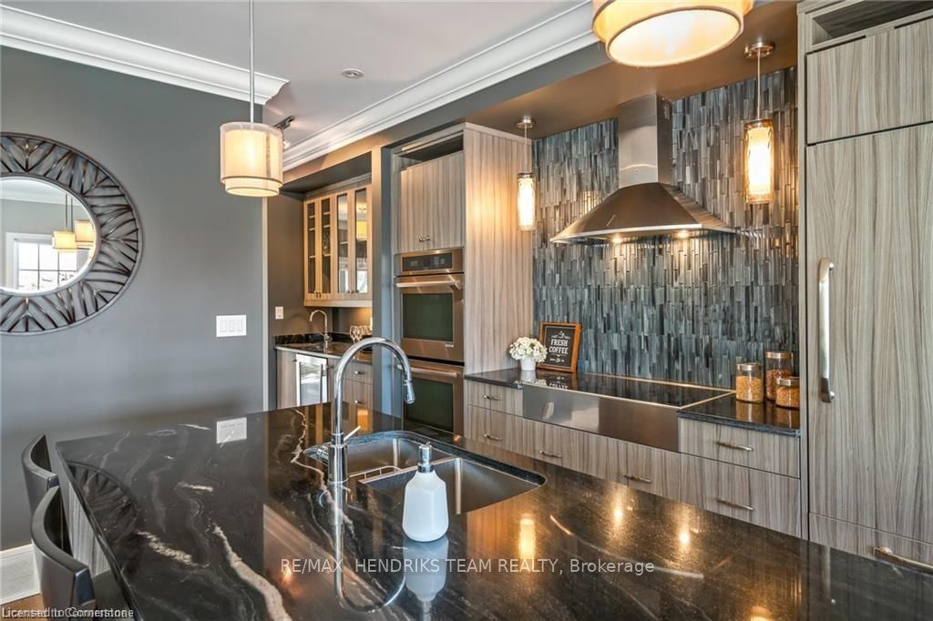 19 Lake Street 20 Property Photo 22