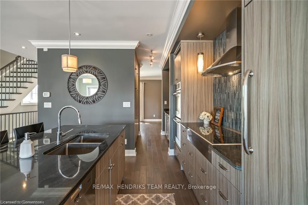 19 Lake Street 20 Property Photo 23