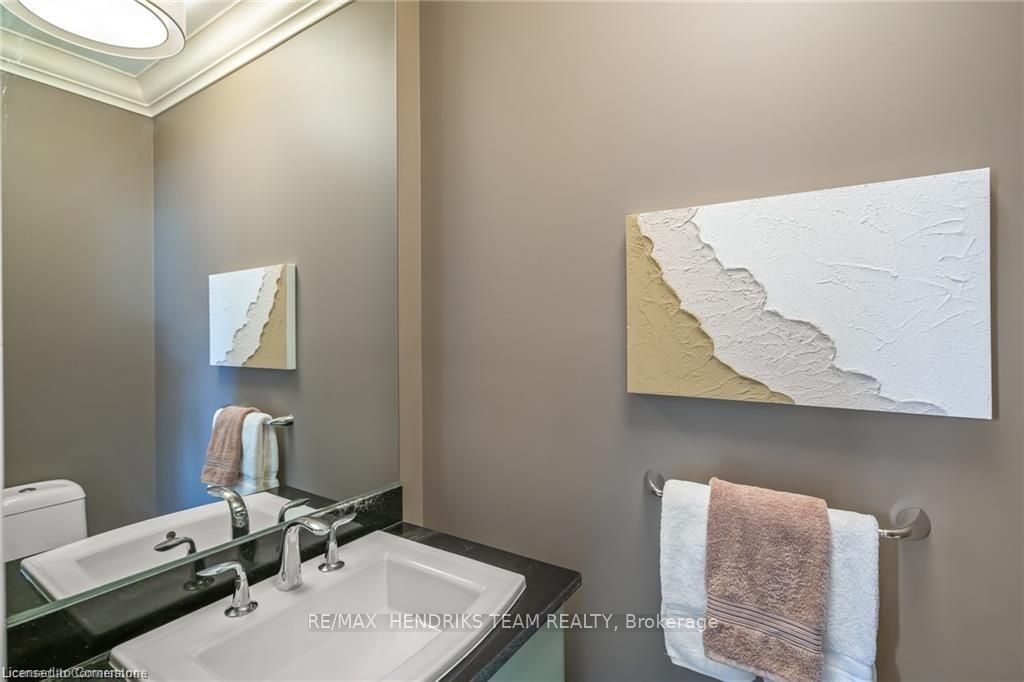 19 Lake Street 20 Property Photo 29