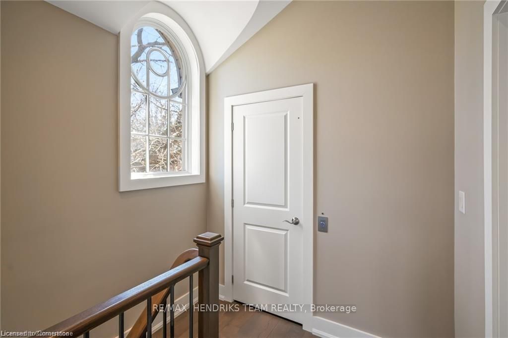 19 Lake Street 20 Property Photo 30