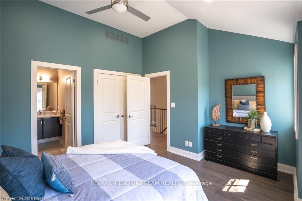 19 Lake Street 20 Property Photo 37