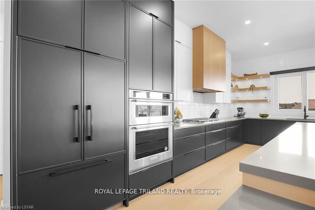 7353 Silver Creek Circle Property Photo 4