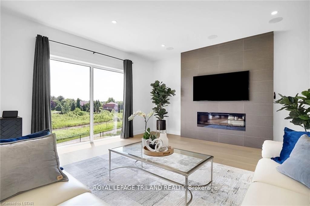 7353 Silver Creek Circle Property Photo 11