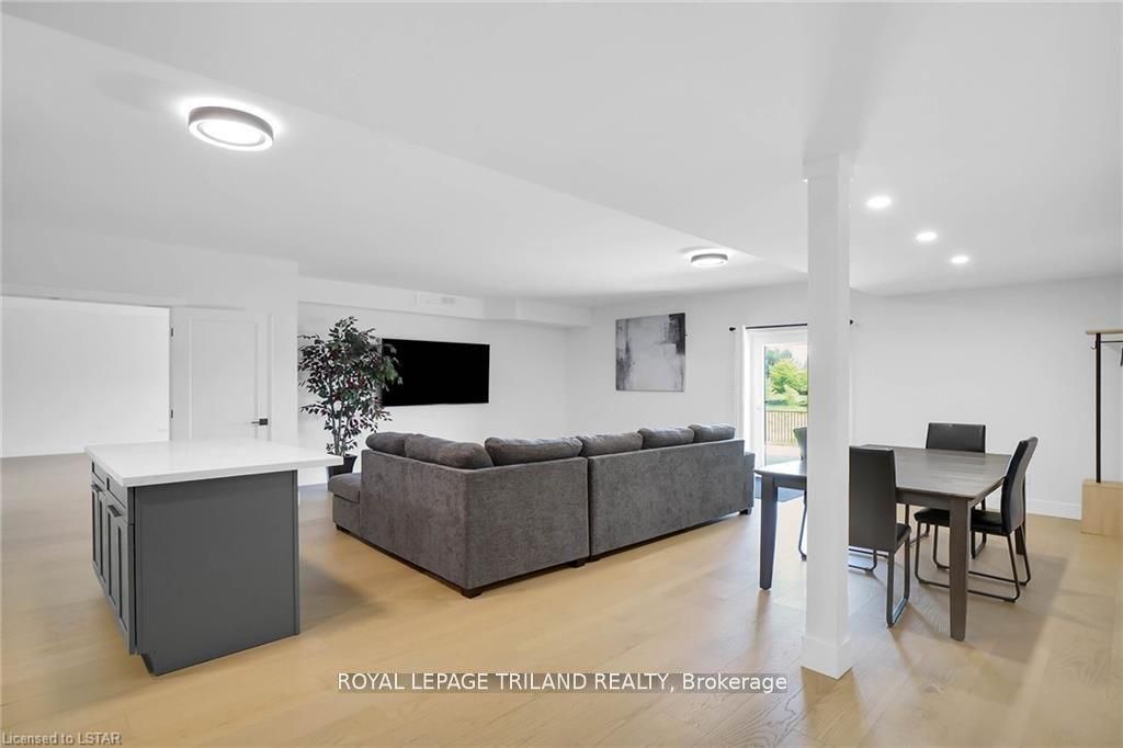 7353 Silver Creek Circle Property Photo 26