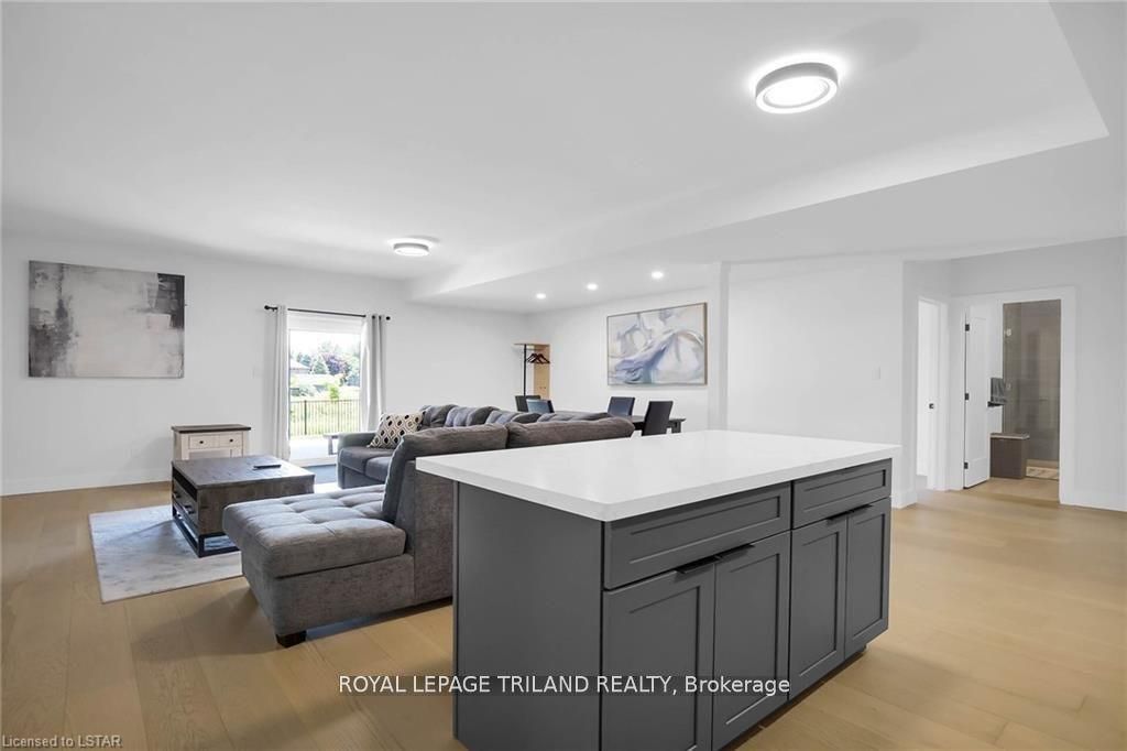 7353 Silver Creek Circle Property Photo 31