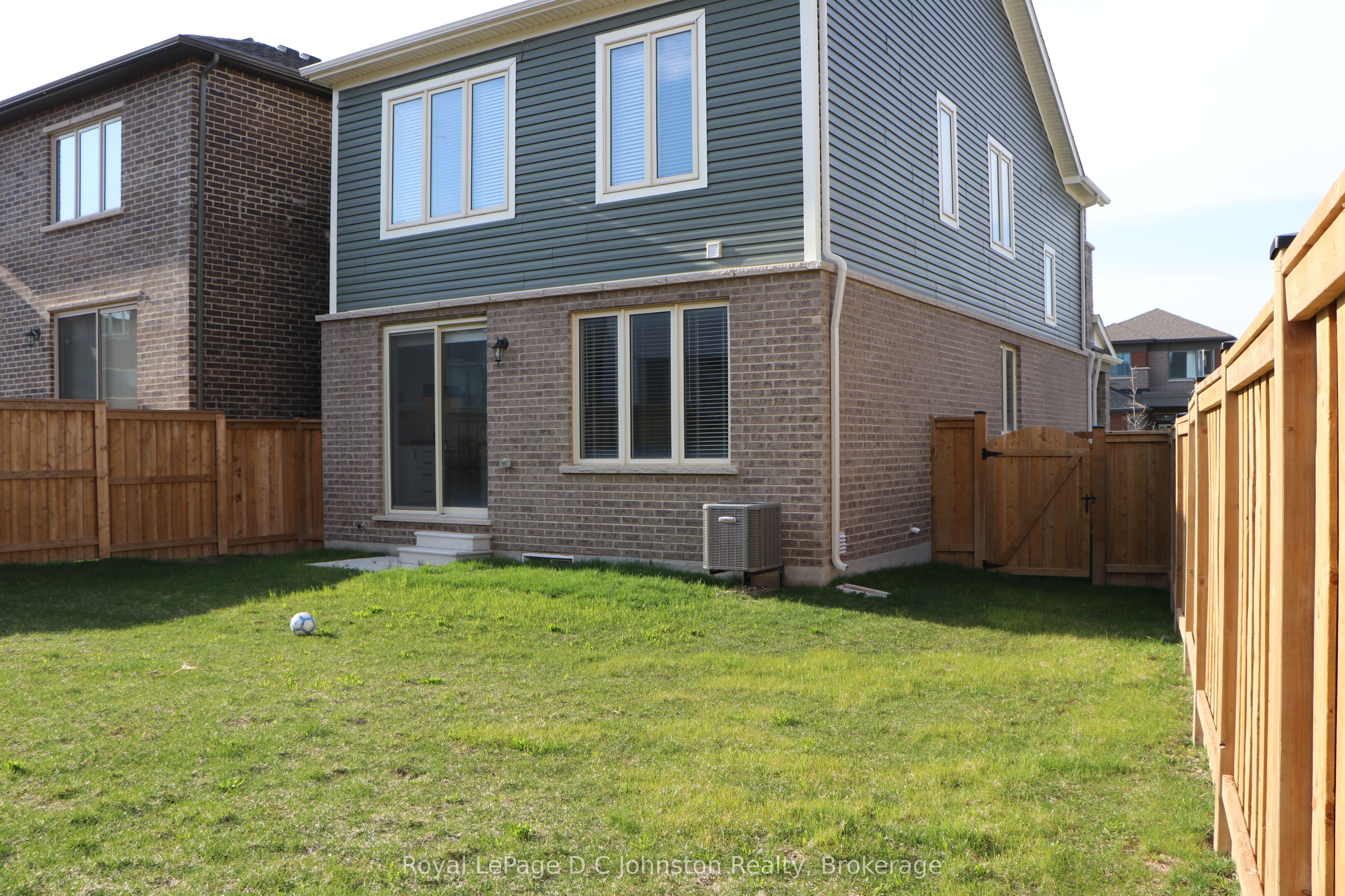 58 William Nador Street Property Photo 13