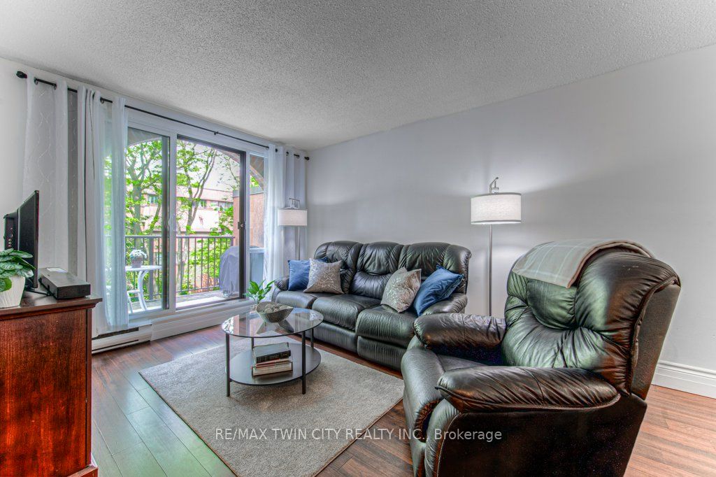 36 Hayhurst Road 367 Property Photo 5