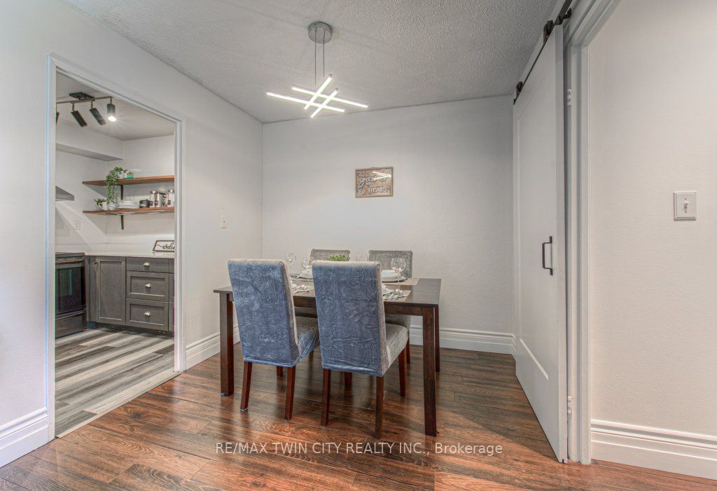 36 Hayhurst Road 367 Property Photo 8