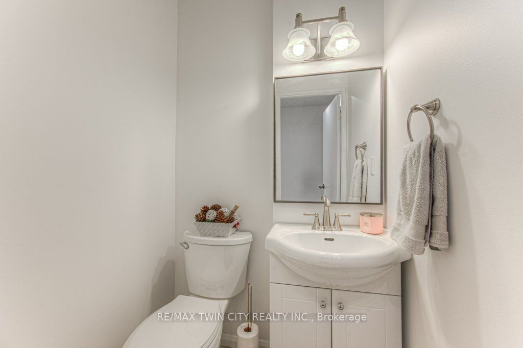 36 Hayhurst Road 367 Property Photo 9