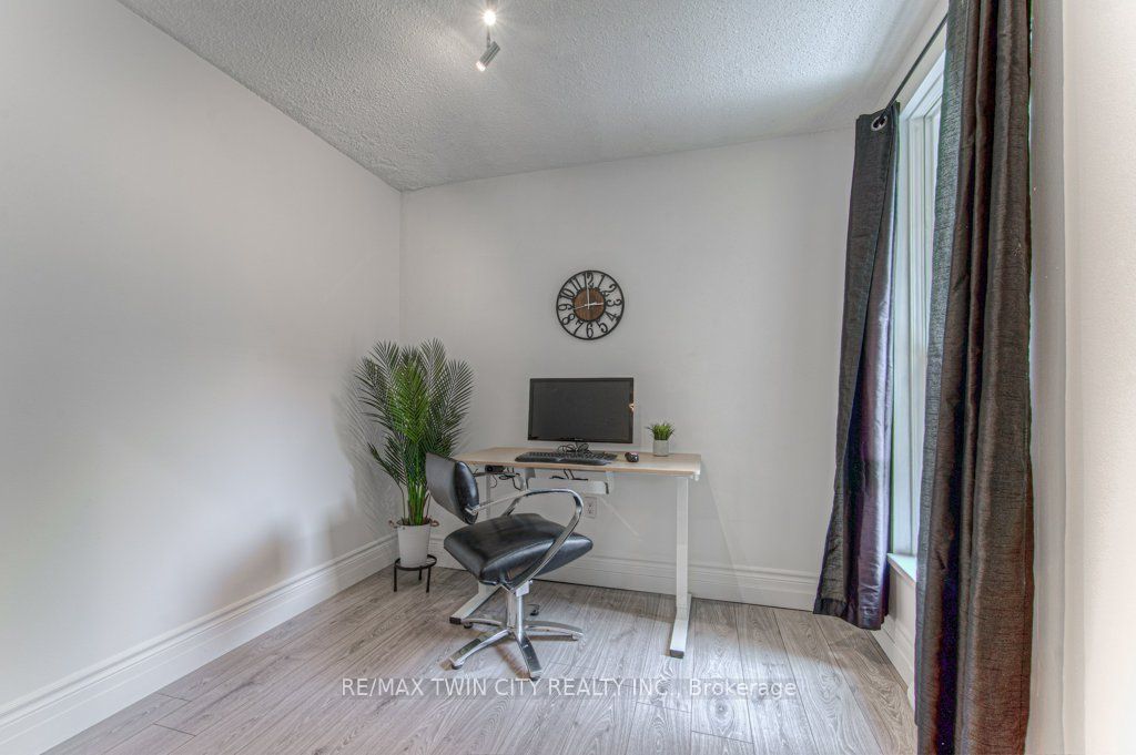 36 Hayhurst Road 367 Property Photo 10