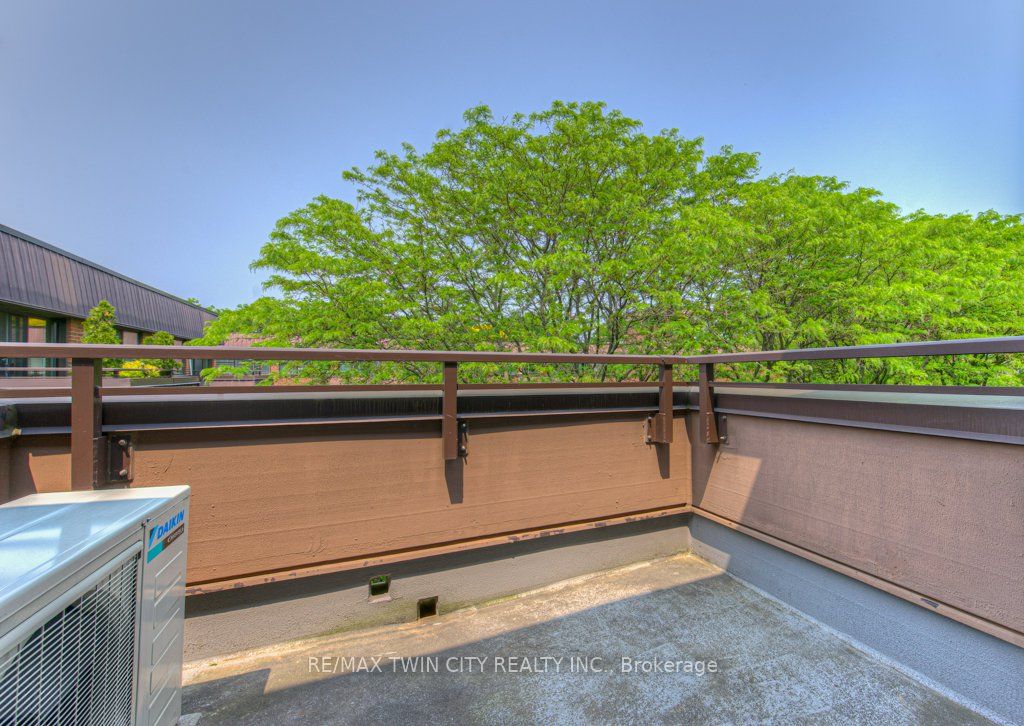 36 Hayhurst Road 367 Property Photo 19