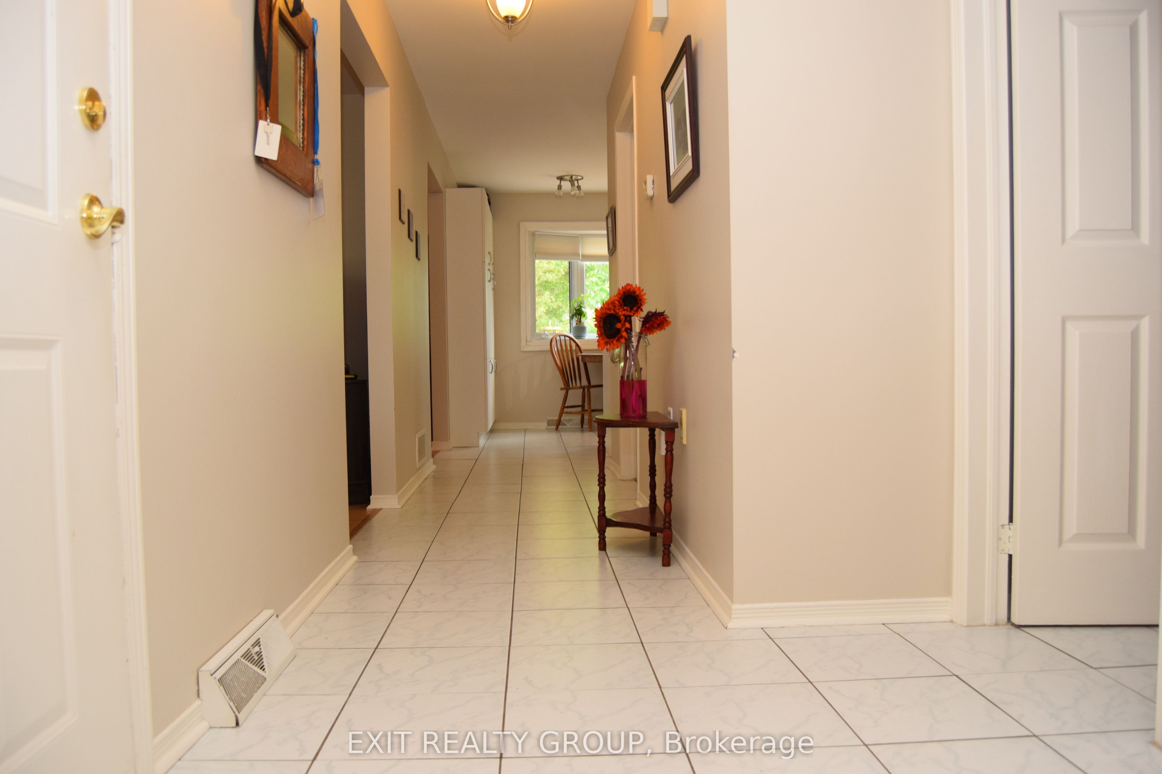 9 Empire Boulevard Property Photo 2