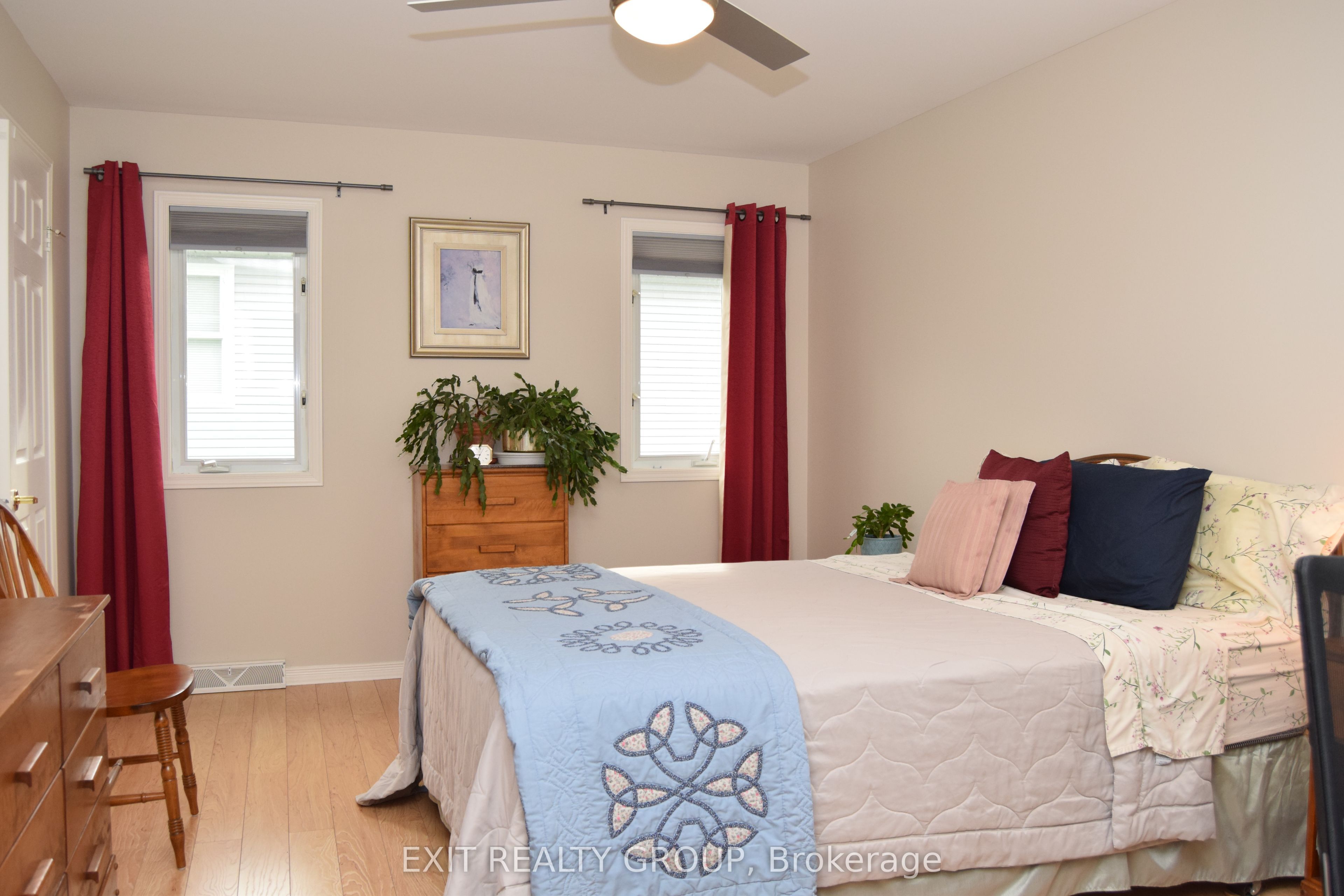 9 Empire Boulevard Property Photo 15