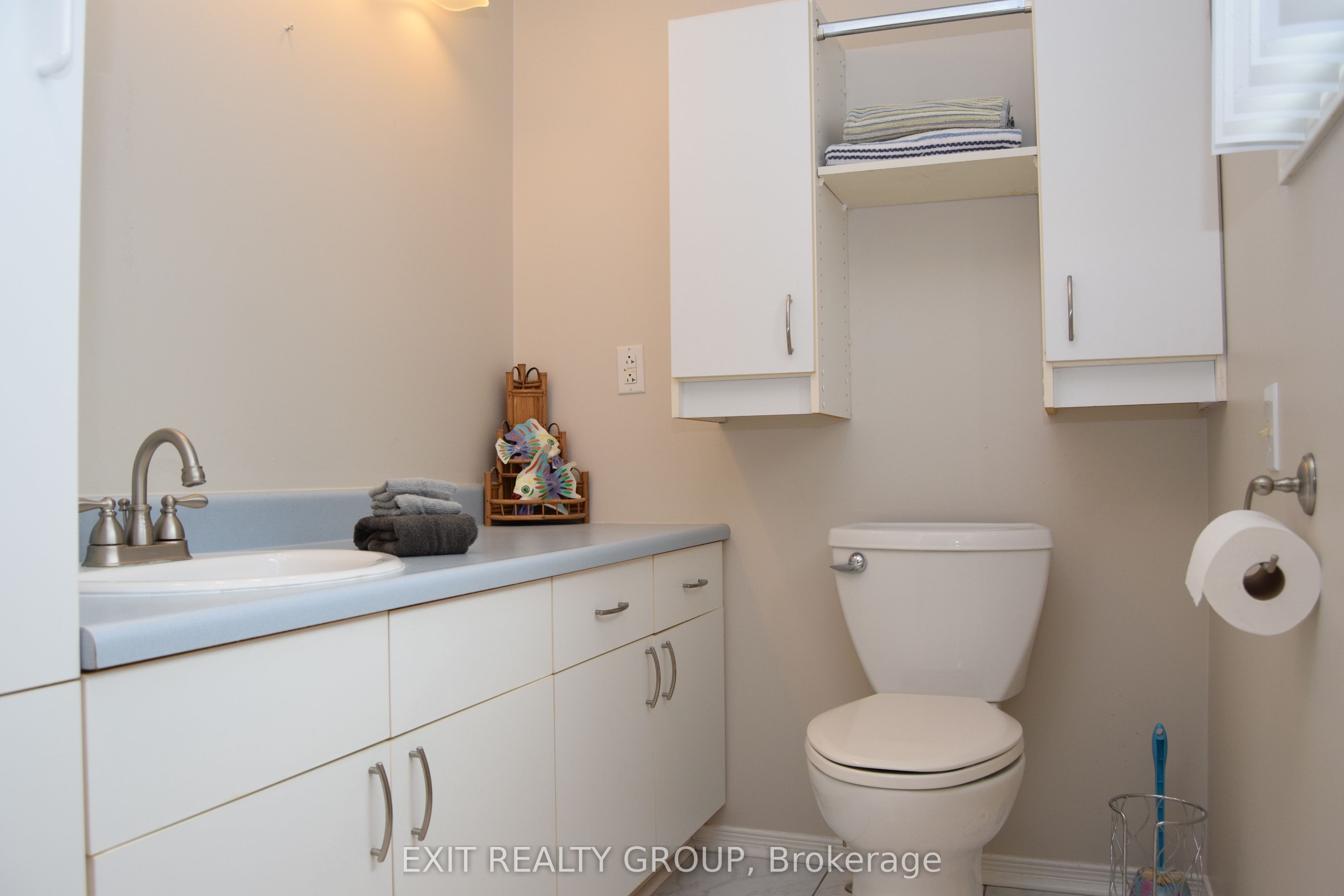 9 Empire Boulevard Property Photo 16
