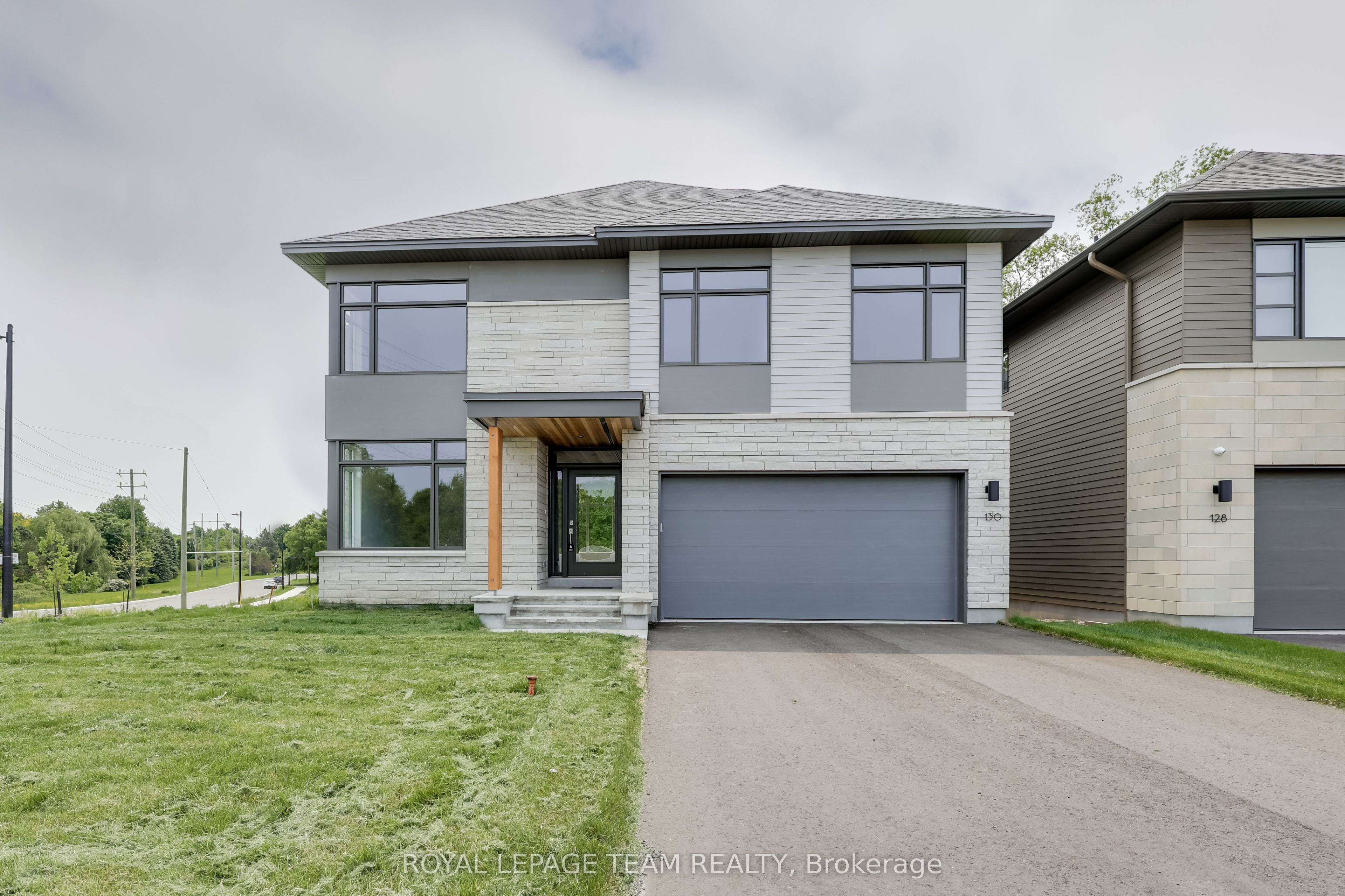 130 IRON BRIDGE Place Property Photo 1