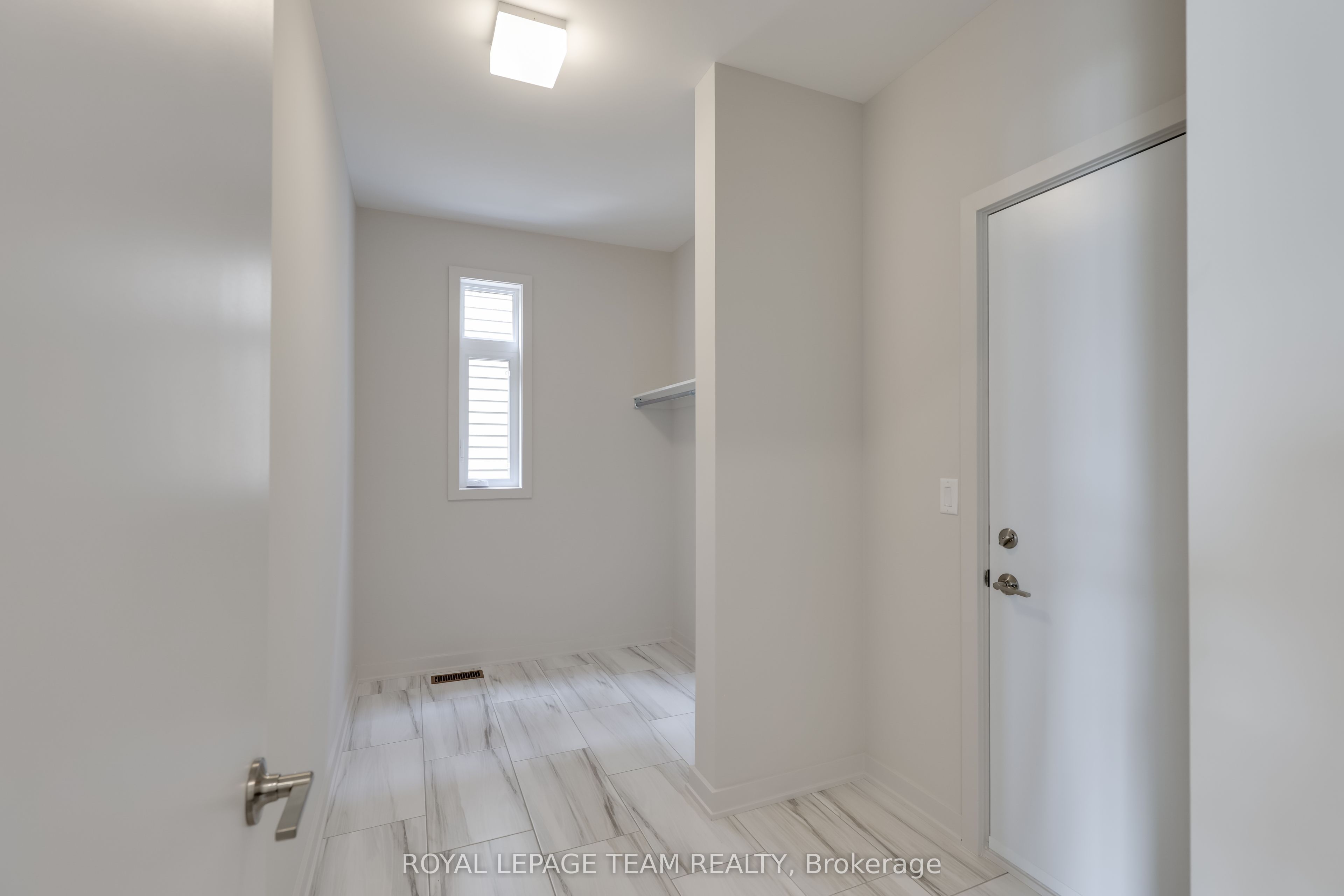 130 Iron Bridge Place Property Photo 23
