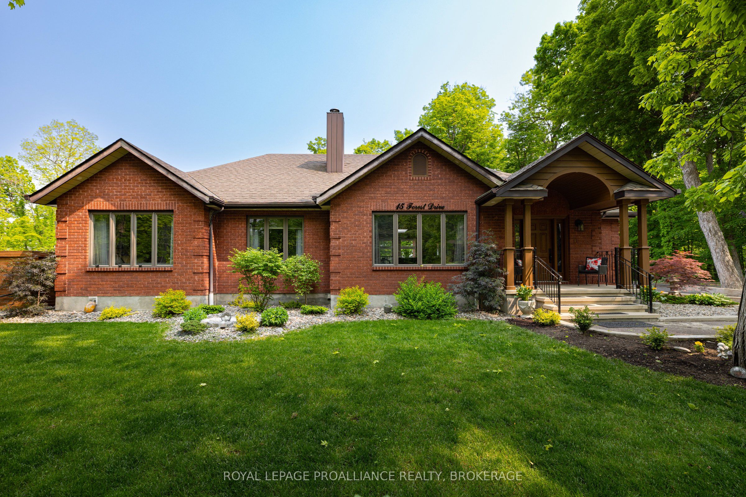 15 Forest Drive Property Photo 1