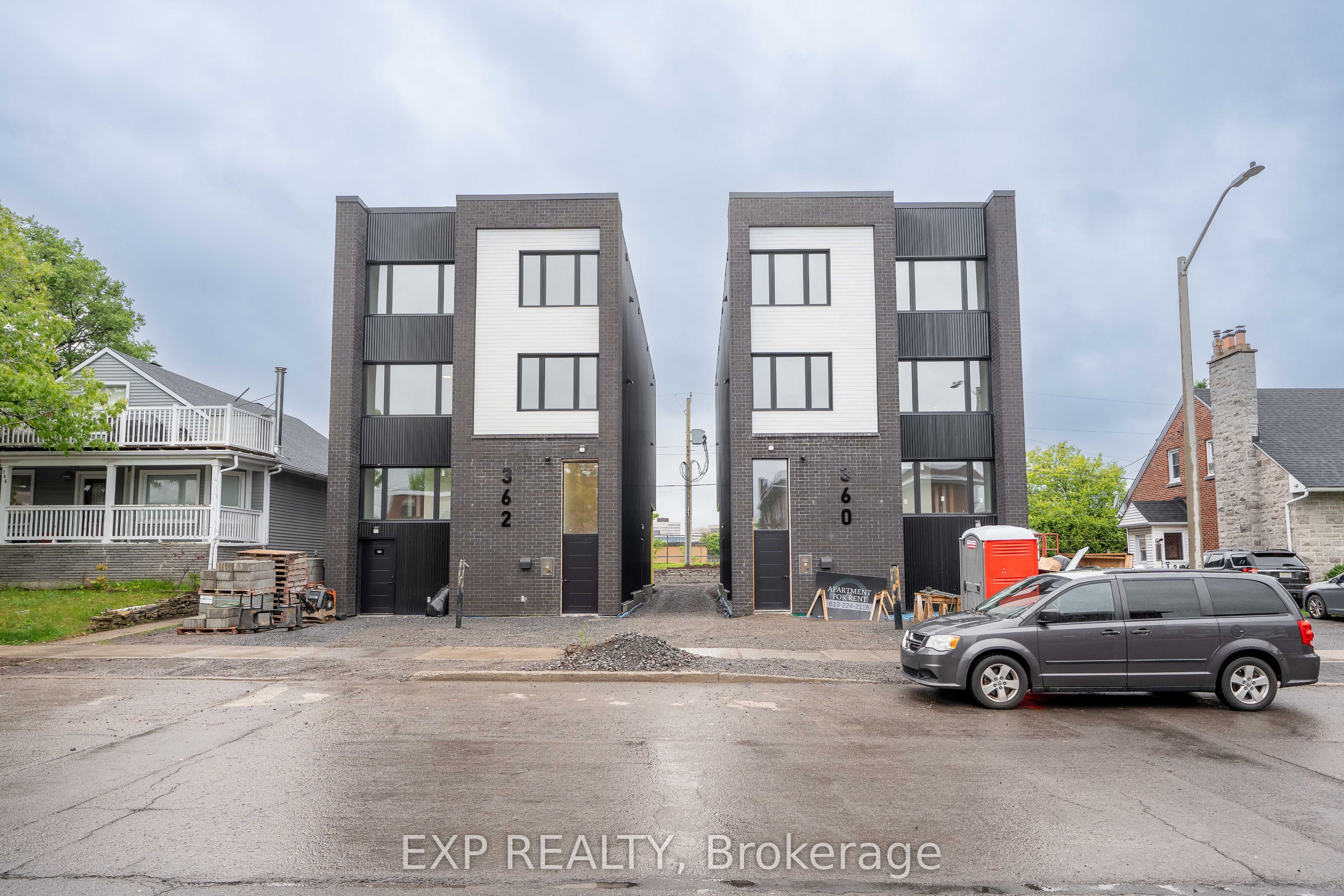 #02 - 360 Lacasse Avenue