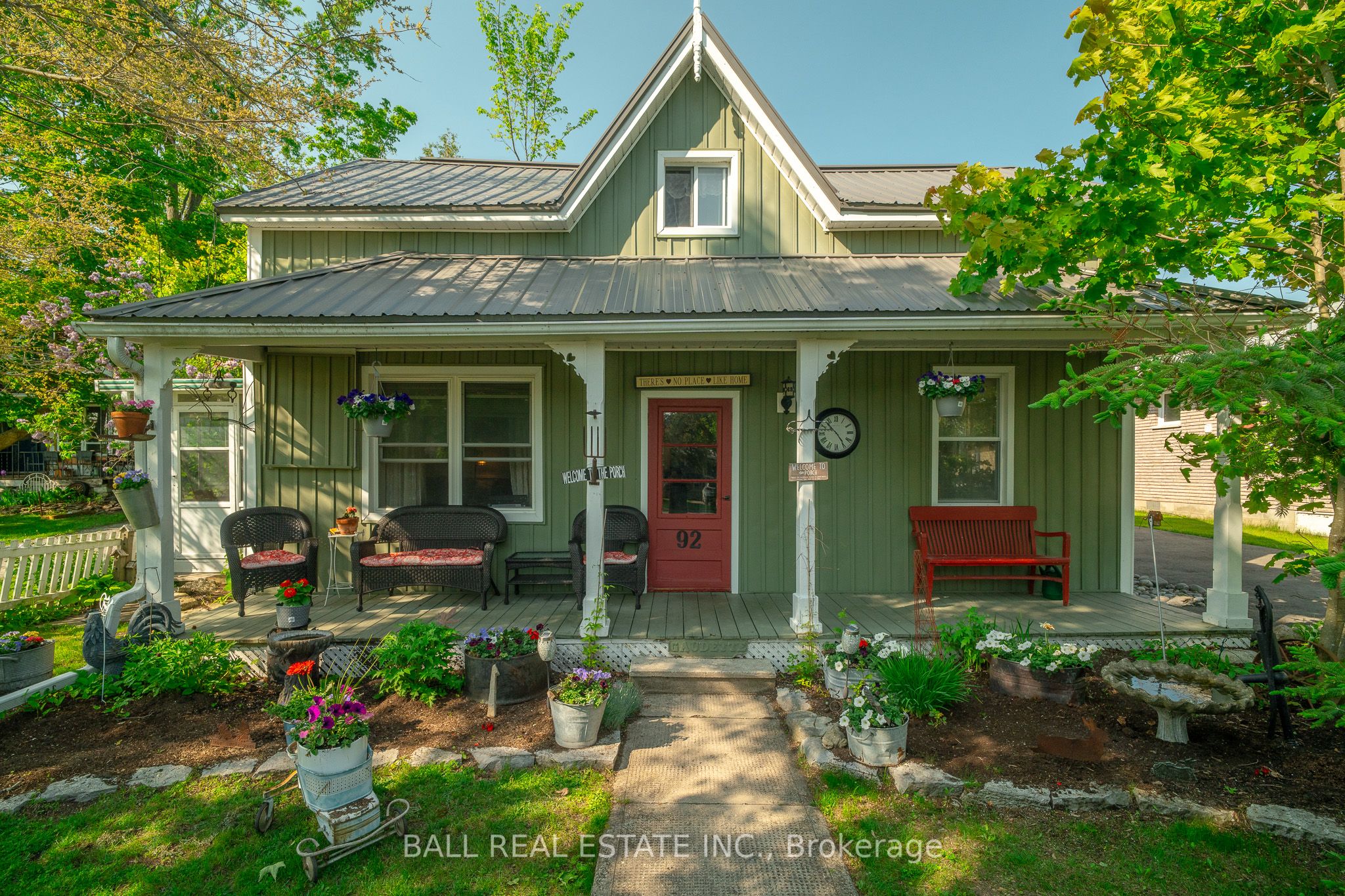 92 Bond Street W Property Photo 1