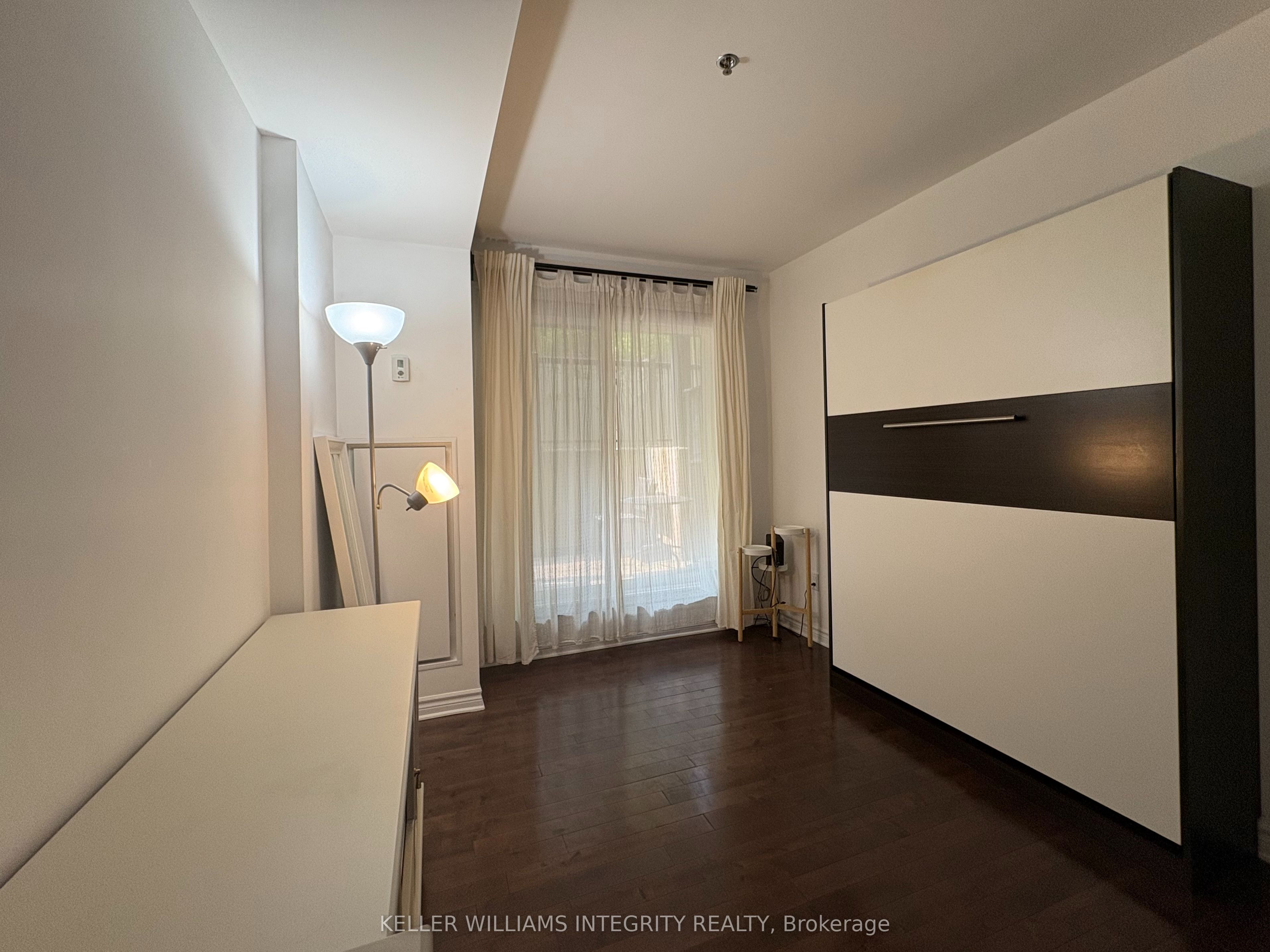 429 Kent Street 103 Property Photo 6