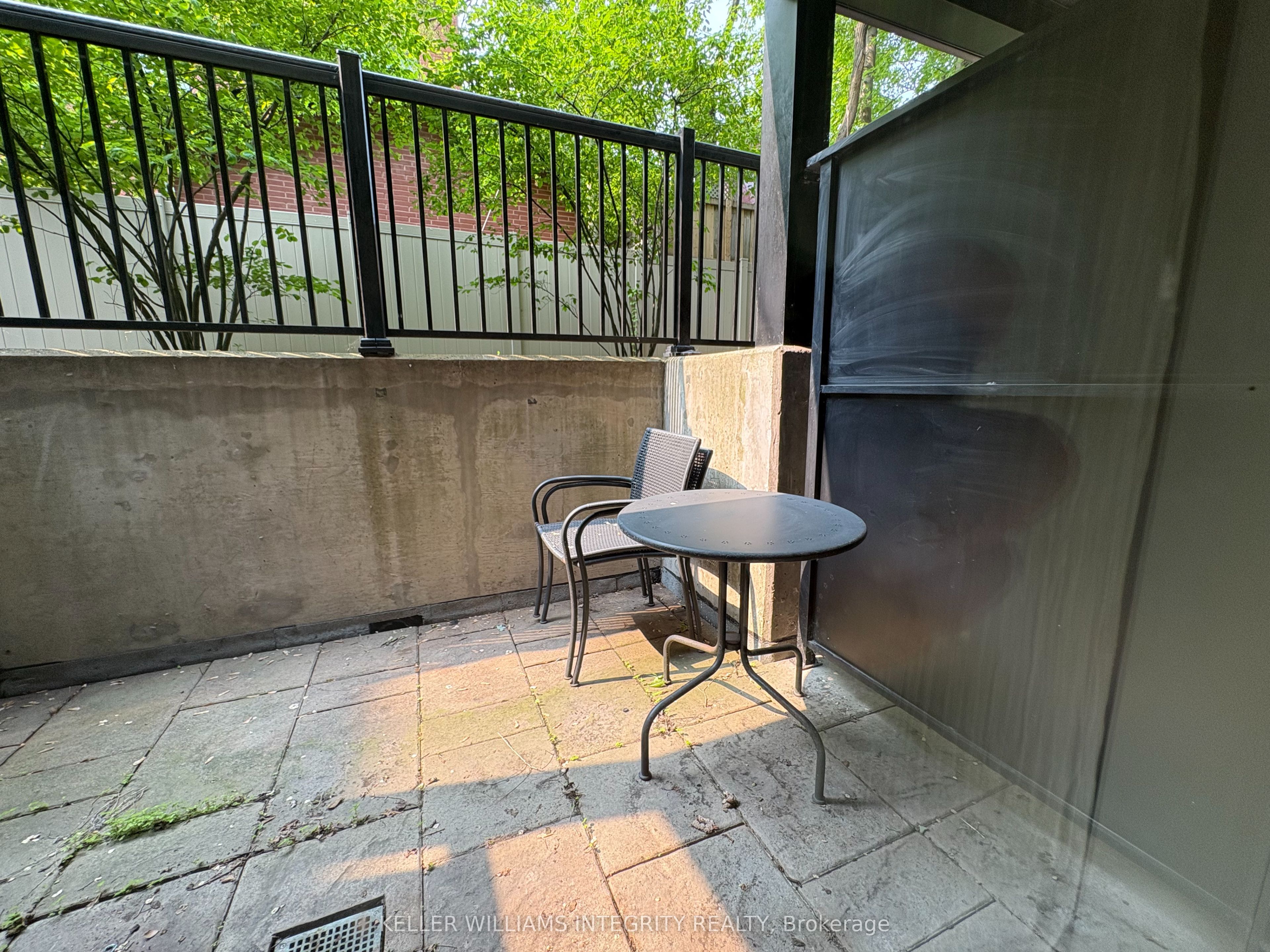 429 Kent Street 103 Property Photo 11