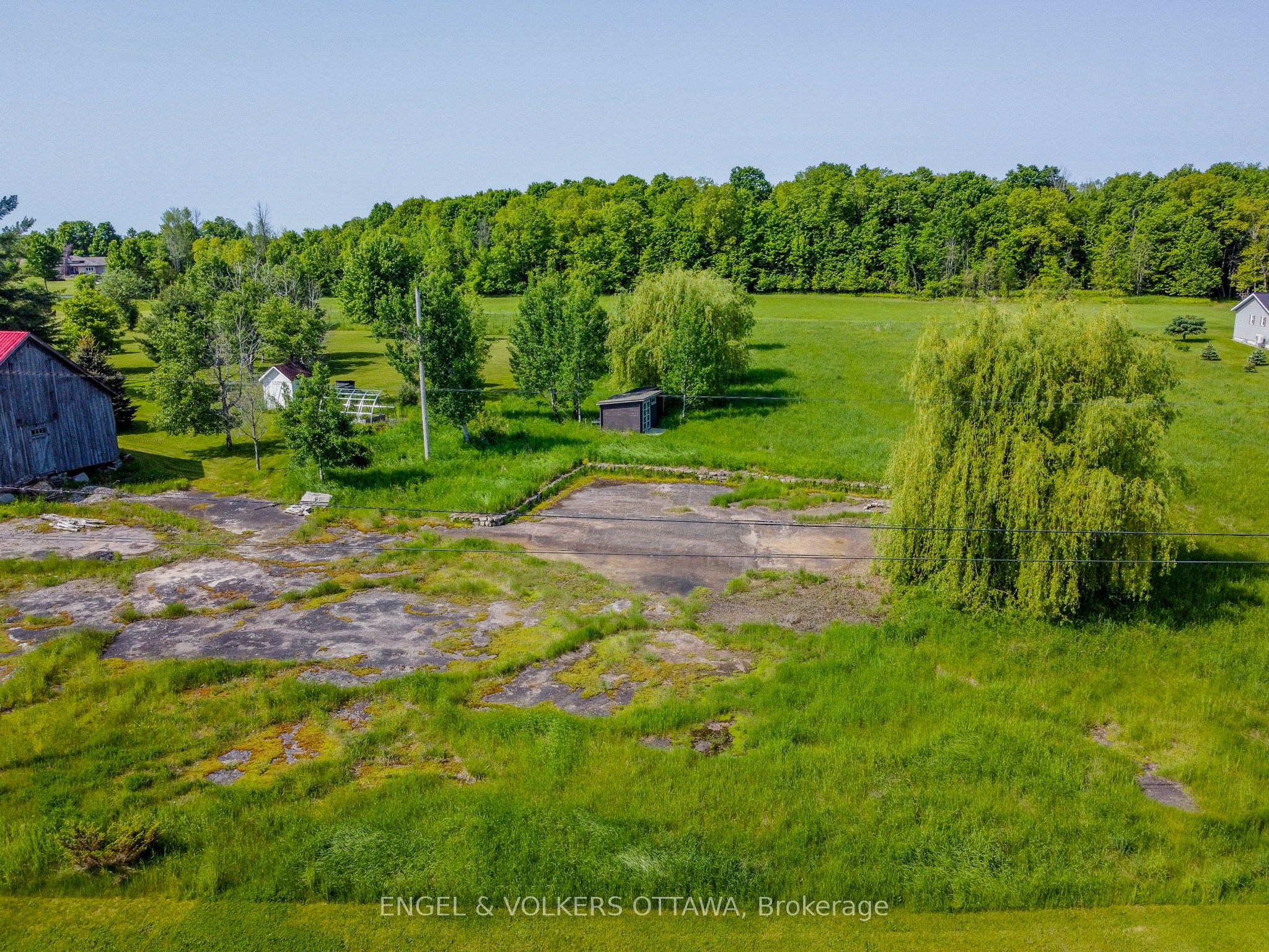 00 Horace Drive Property Photo 4
