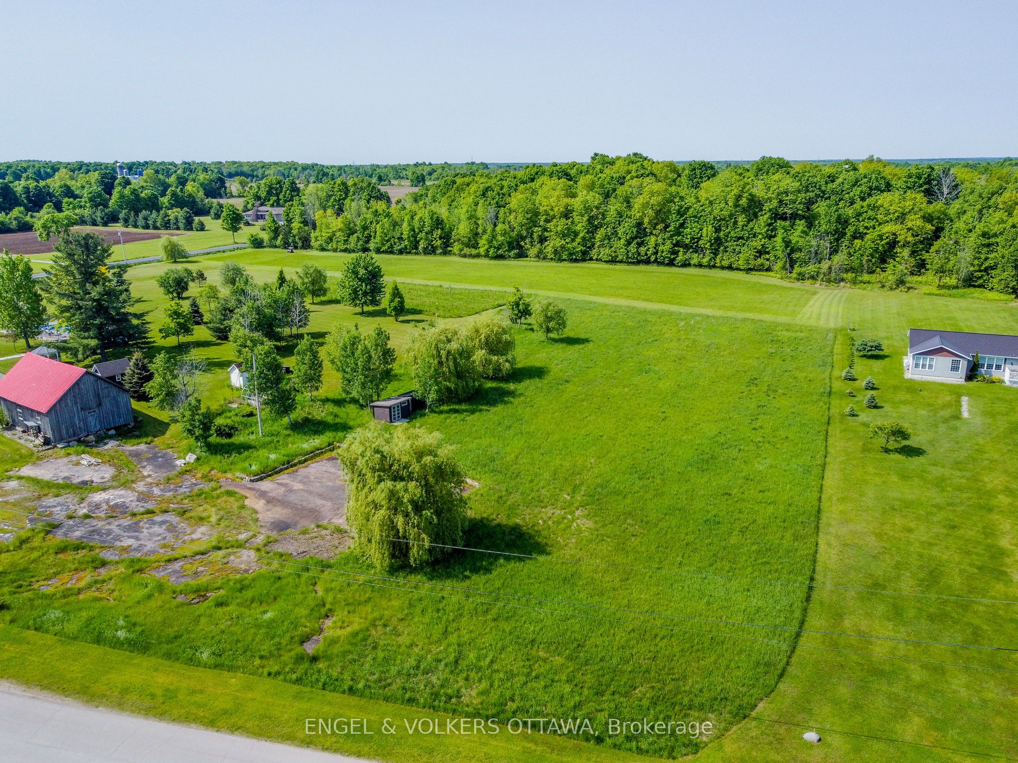 00 Horace Drive Property Photo 5
