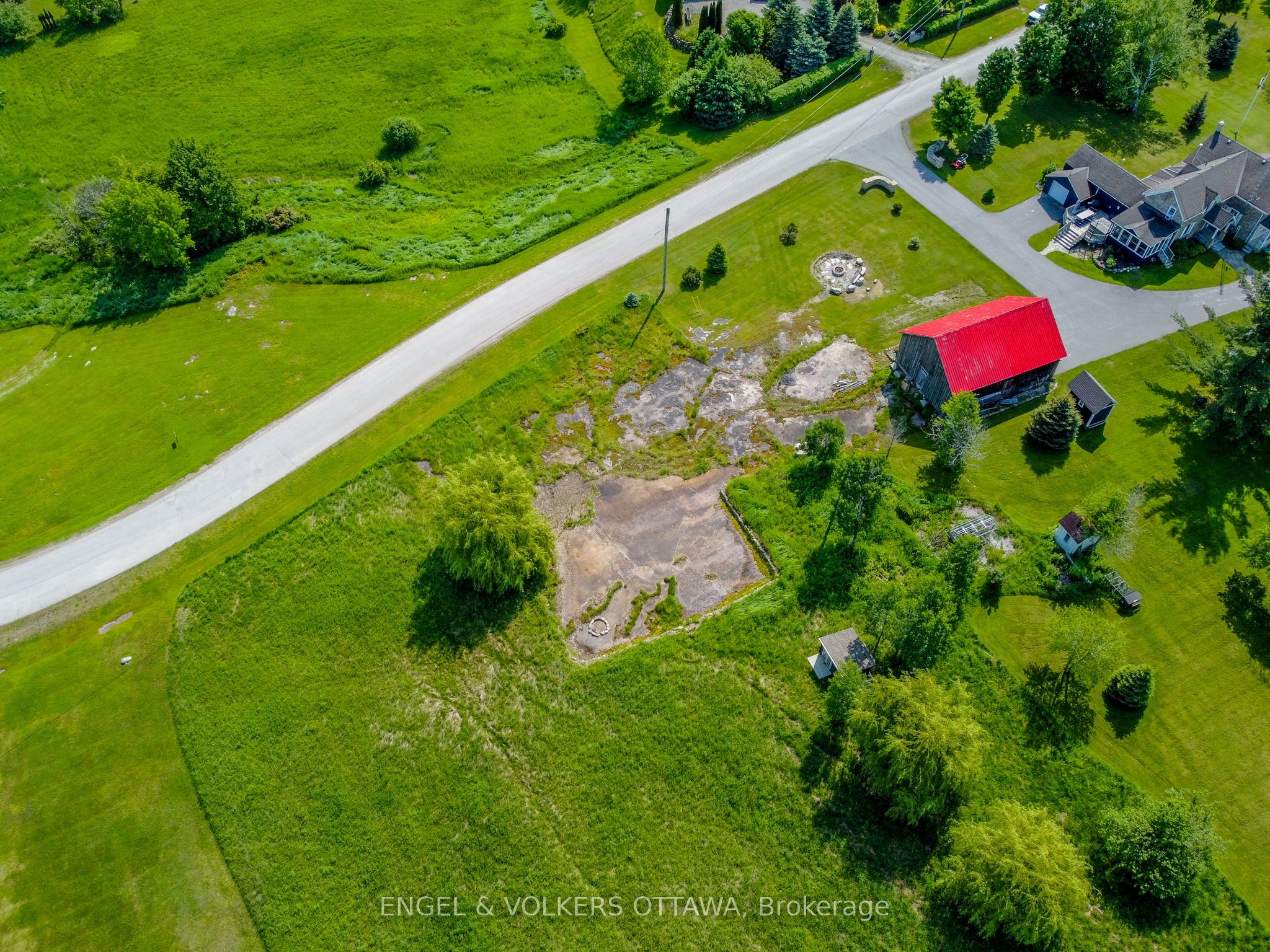 00 Horace Drive Property Photo 7