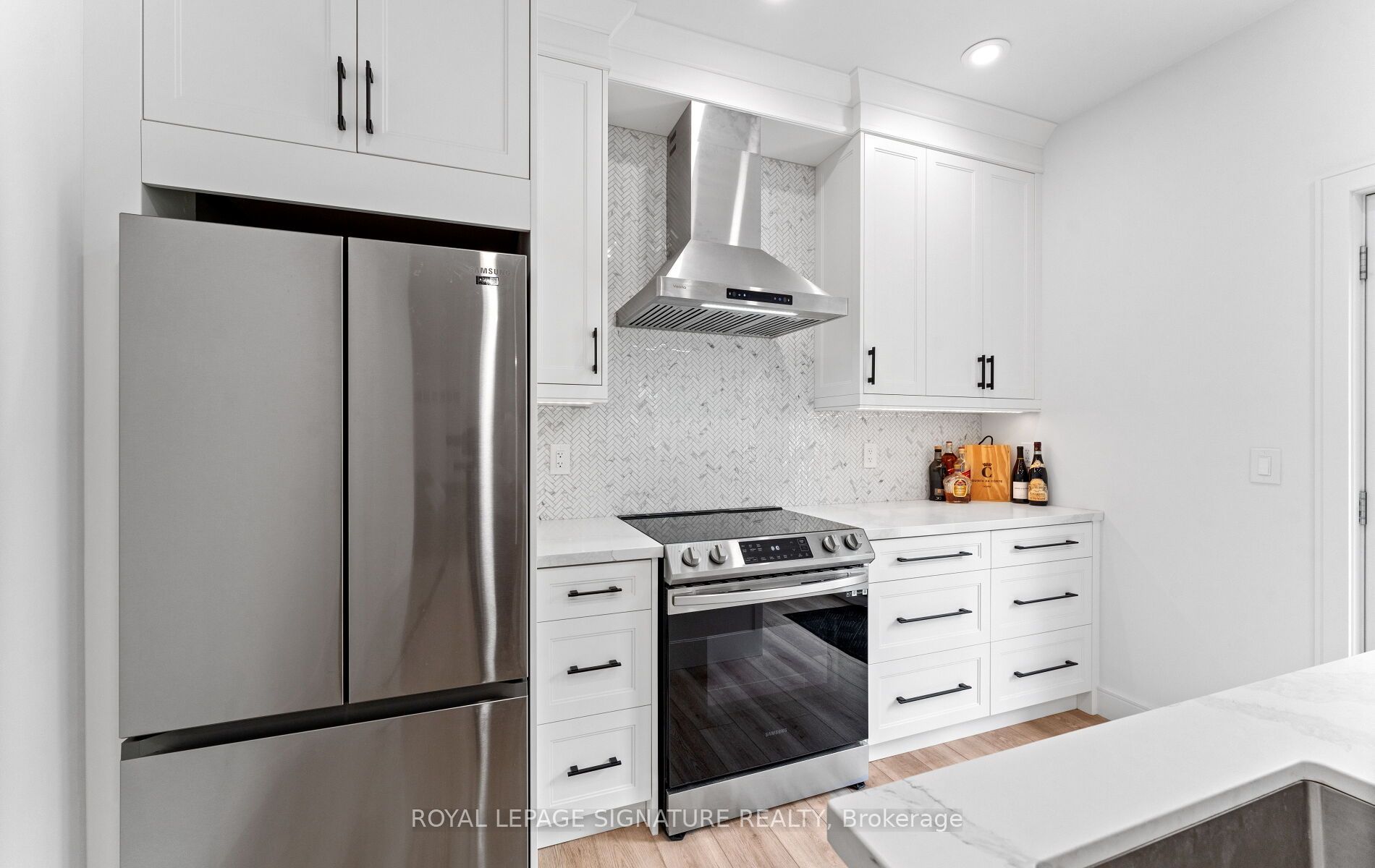 44 Sunnyshore Park Drive Property Photo 13