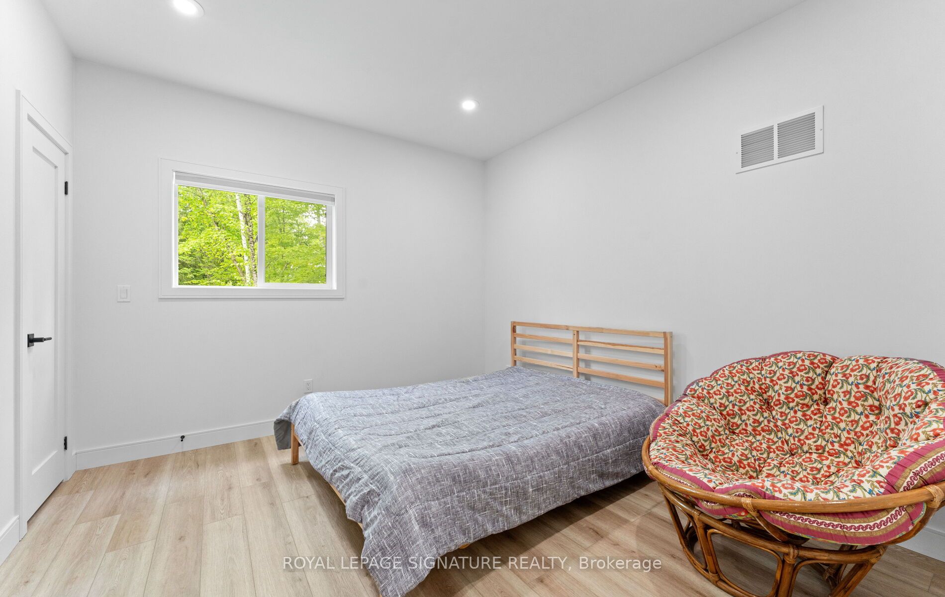 44 Sunnyshore Park Drive Property Photo 17