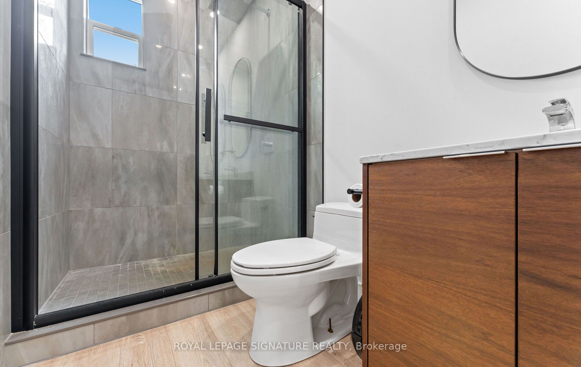 44 Sunnyshore Park Drive Property Photo 24