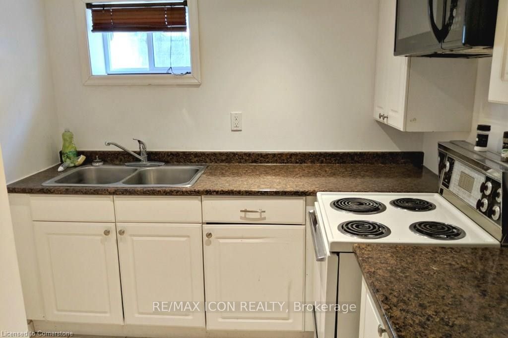 320 Guelph Street Property Photo 8